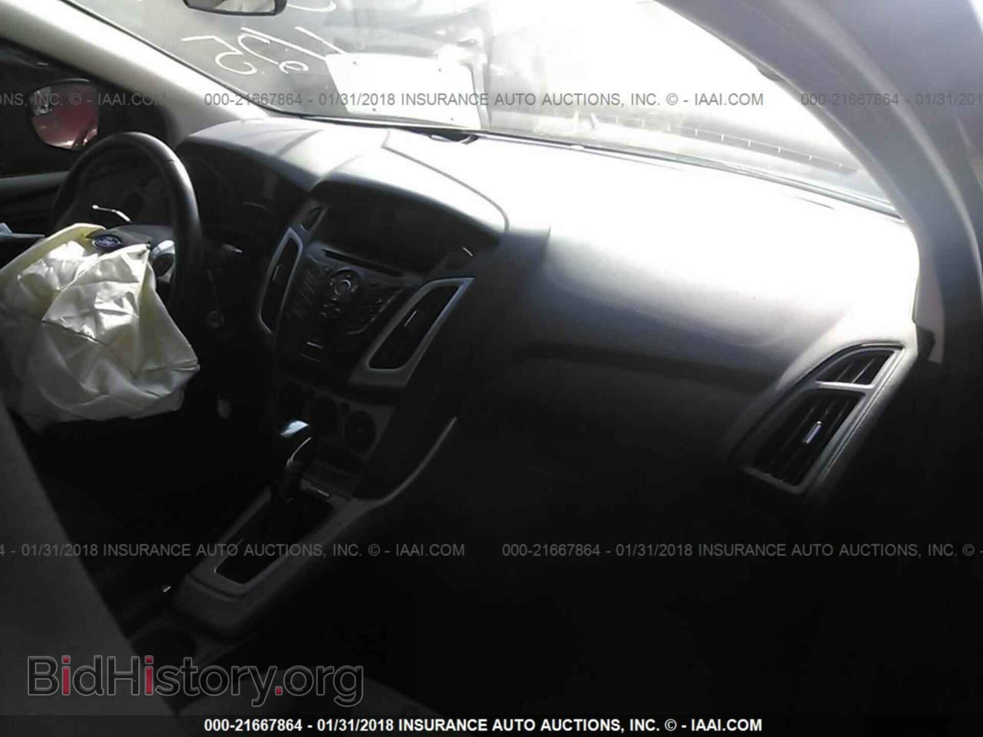 2012 Ford Focus - VIN: 1FAHP3F25CL323705 - Photo 5