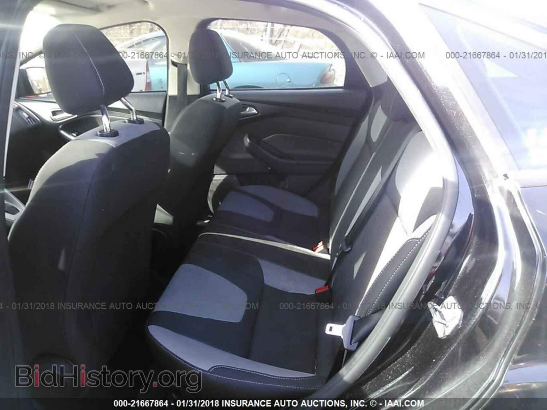 2012 Ford Focus - VIN: 1FAHP3F25CL323705 - Photo 8