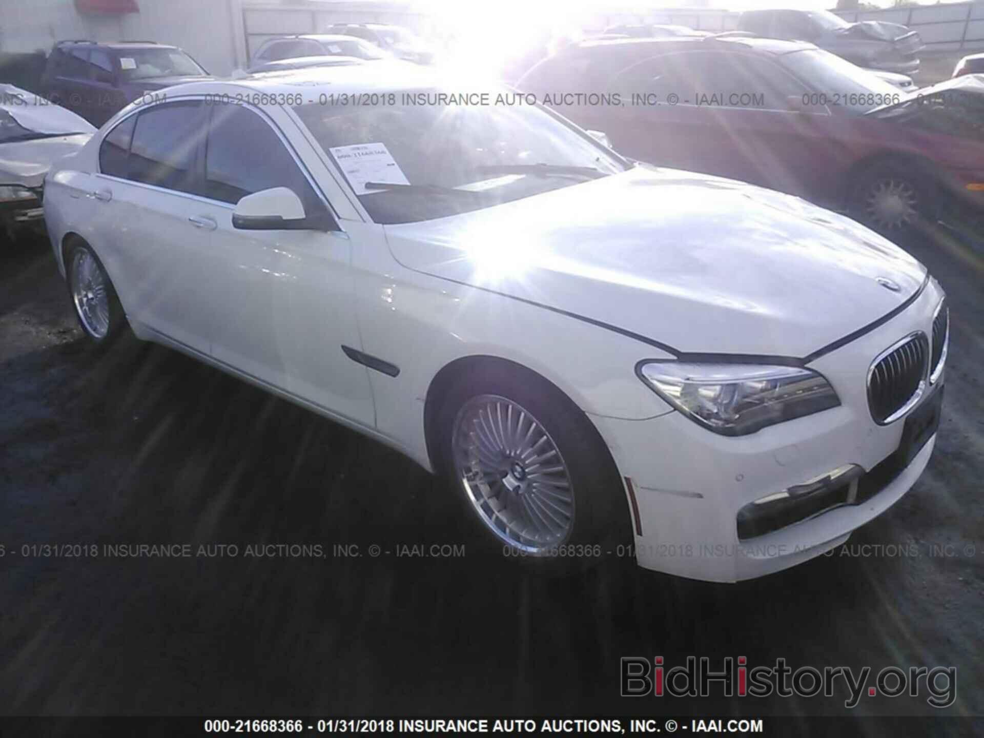 Photo WBAYB6C58DC997953 - Bmw 750 2013