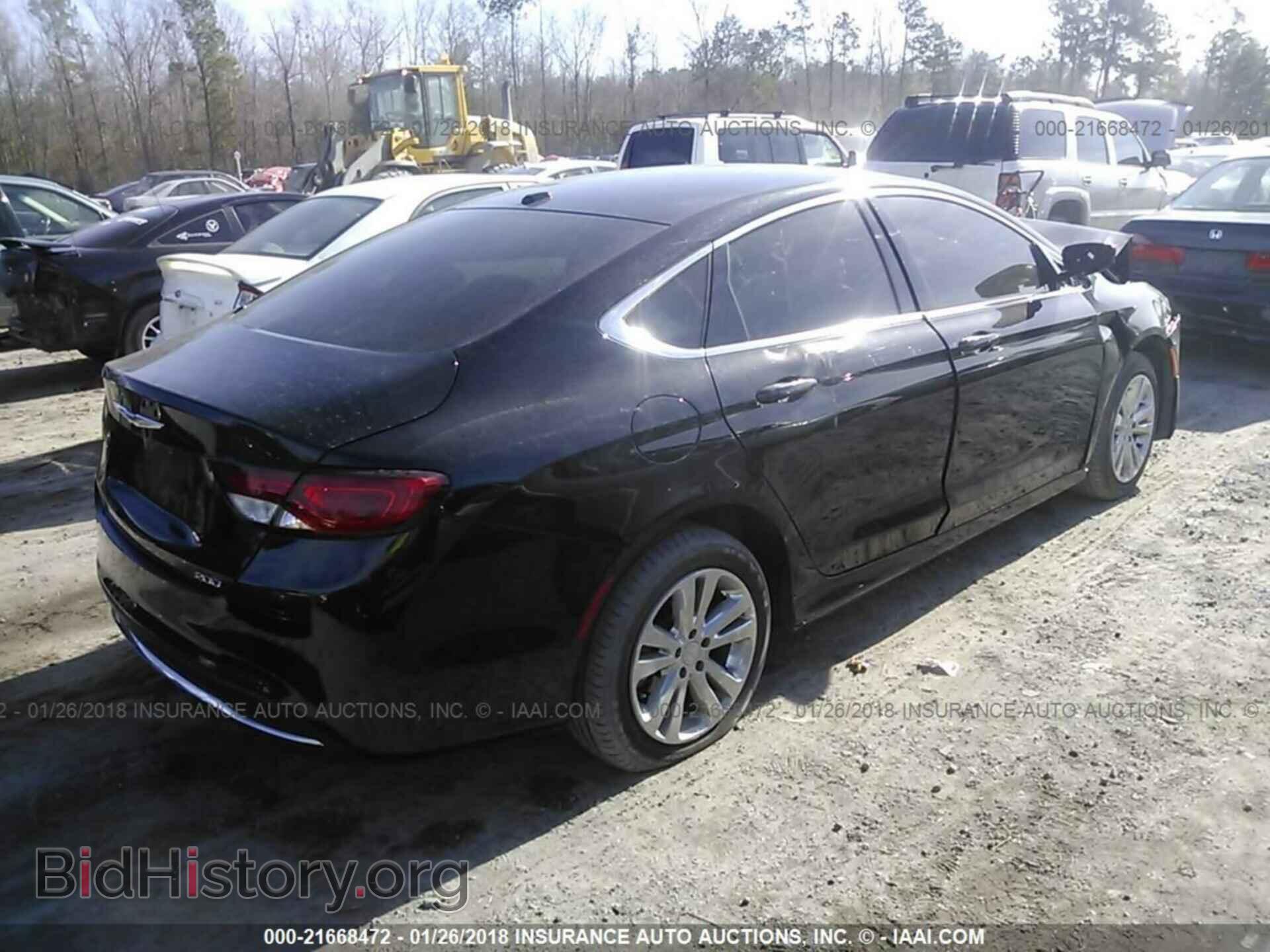 2016 Chrysler 200 - VIN: 1C3CCCAB6GN120151 - Photo 4