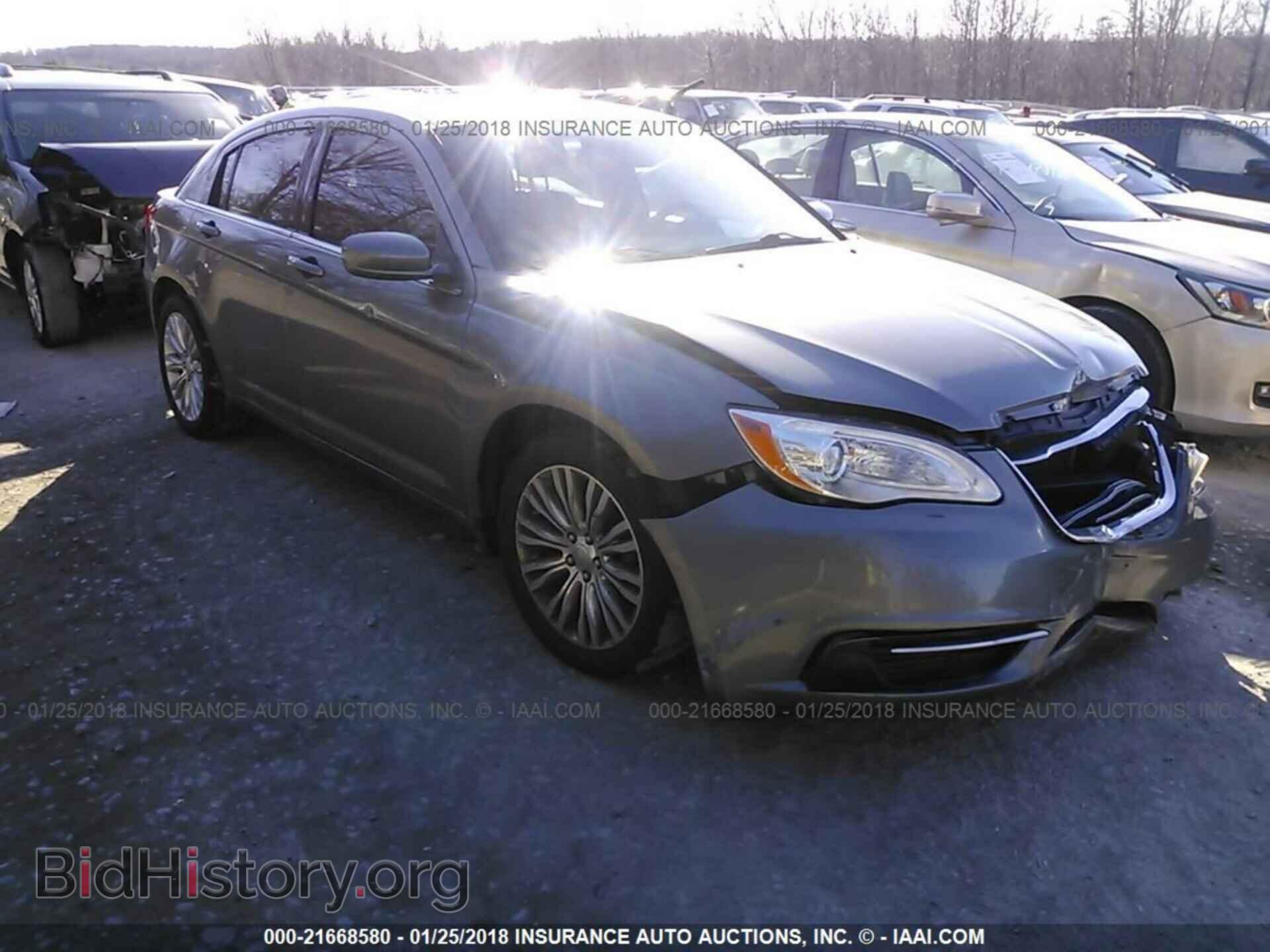 Photo 1C3CCBAB7CN155351 - Chrysler 200 2012
