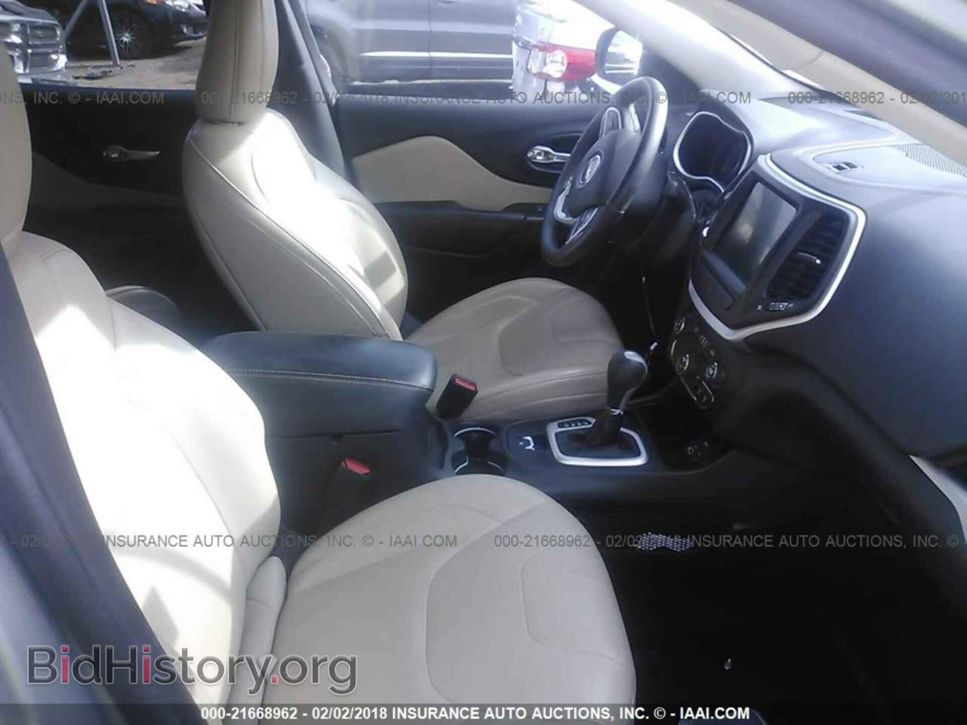2015 Jeep Cherokee - VIN: 1C4PJLDS3FW530655 - Photo 5