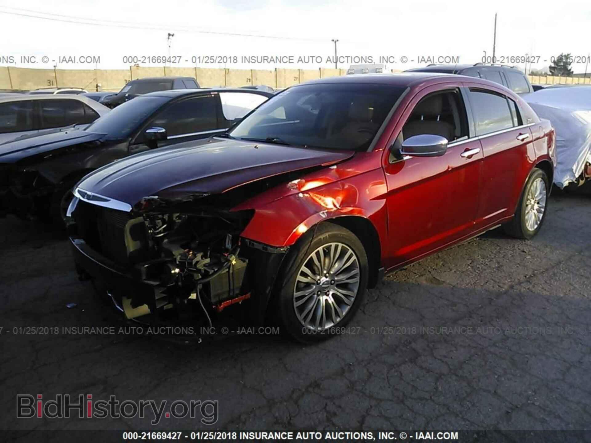 2011 Chrysler 200 - VIN: 1C3BC2FB1BN506046 - Photo 2