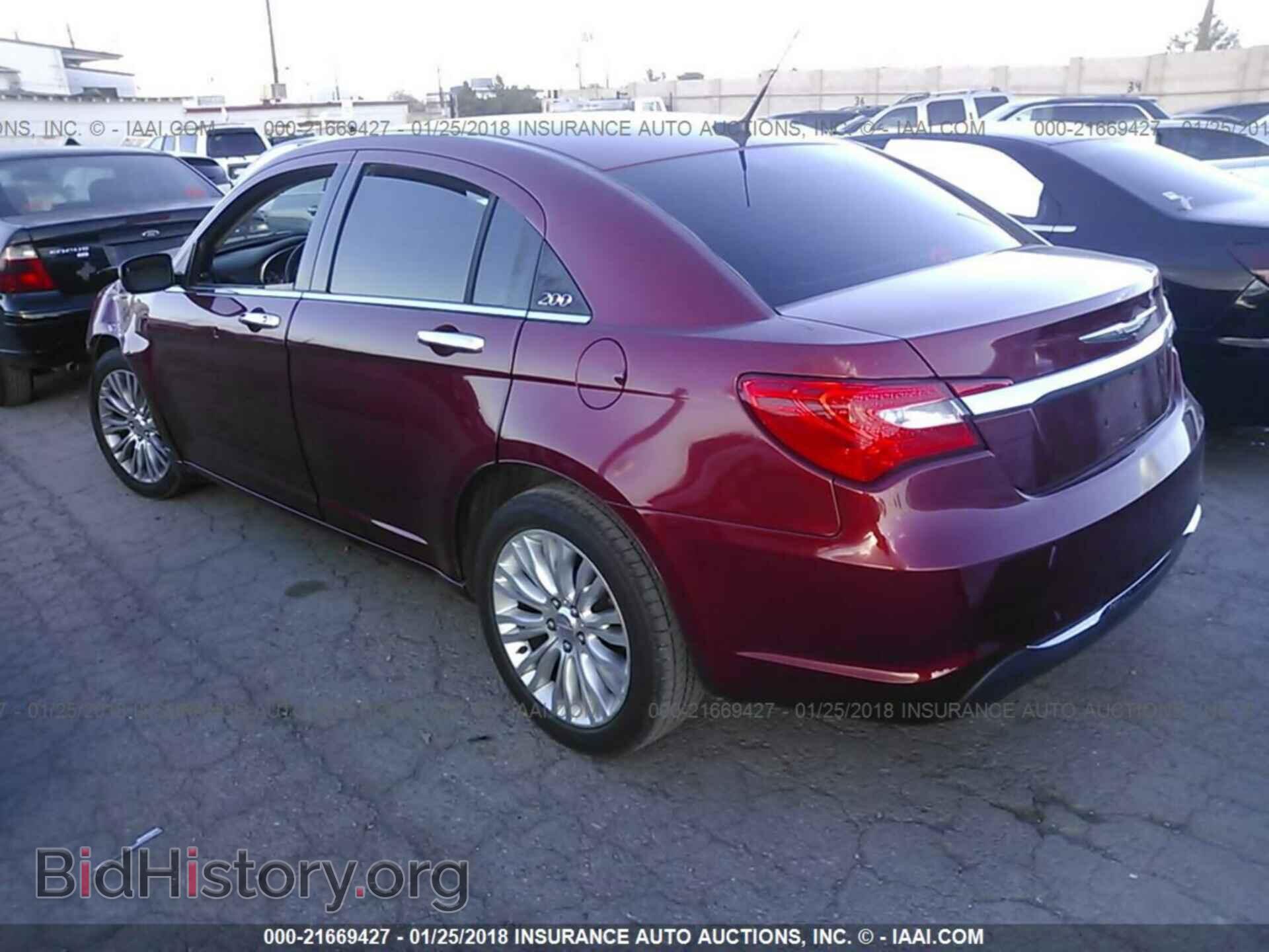 2011 Chrysler 200 - VIN: 1C3BC2FB1BN506046 - Photo 3