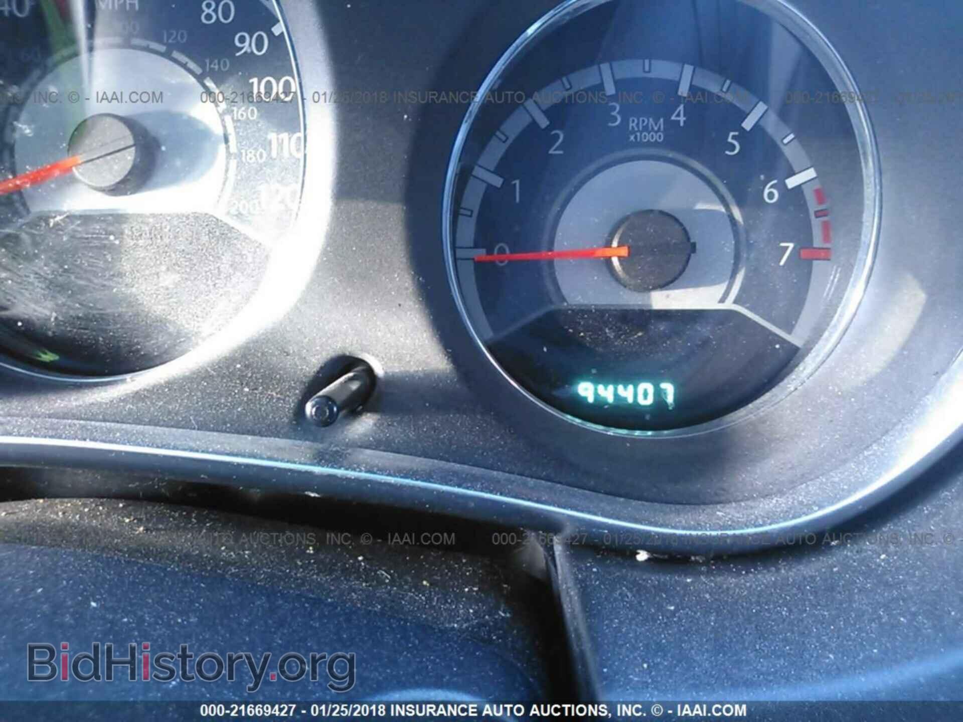 2011 Chrysler 200 - VIN: 1C3BC2FB1BN506046 - Photo 7