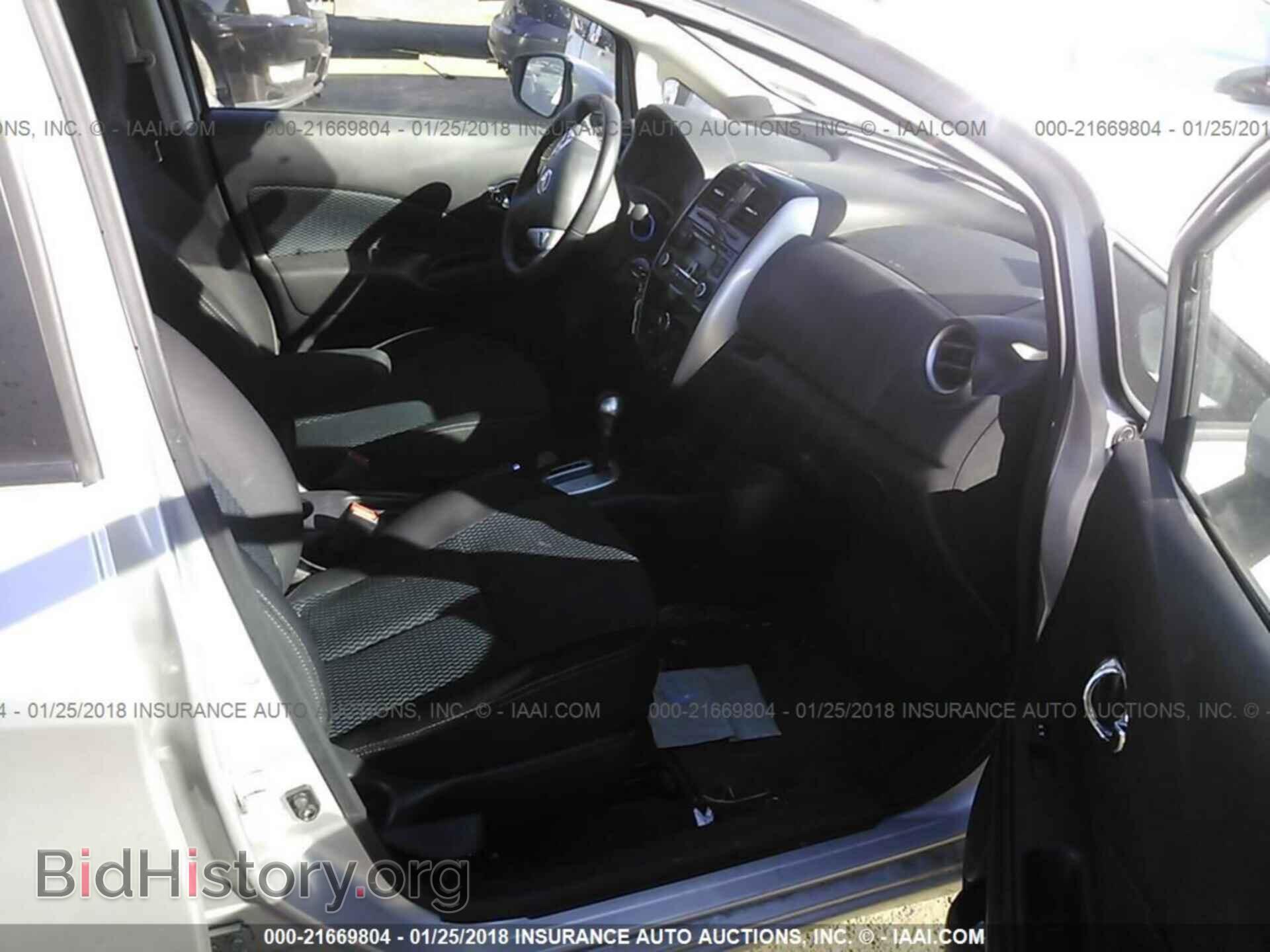 2015 Nissan Versa note - VIN: 3N1CE2CP2FL361604 - Photo 5