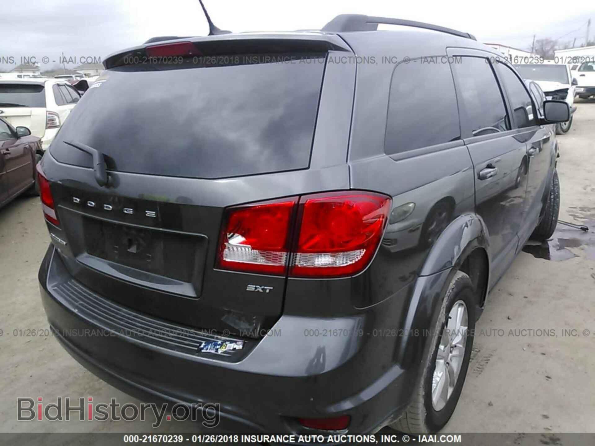 2015 Dodge Journey - VIN: 3C4PDCBB0FT744972 - Photo 4