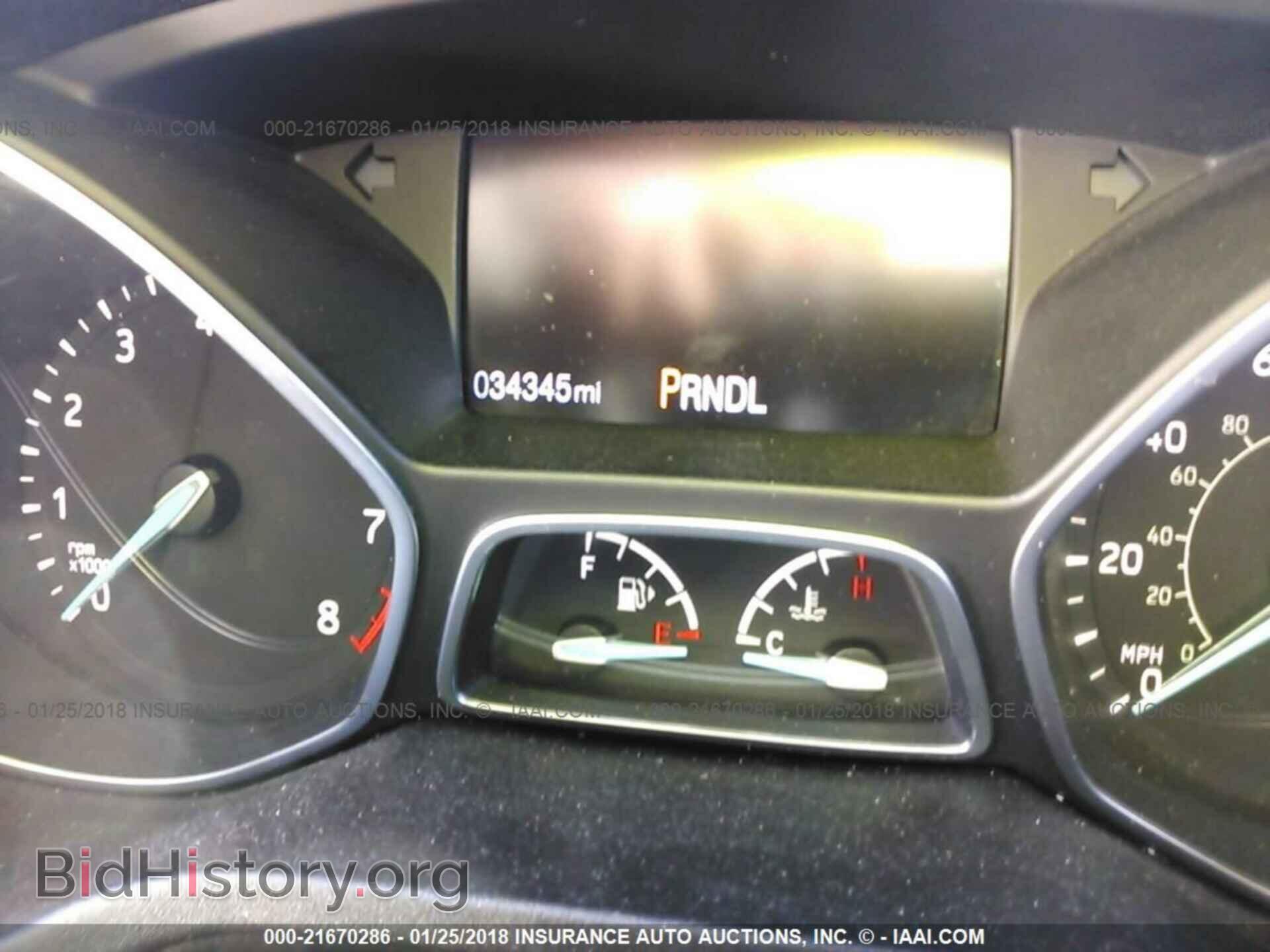 2016 Ford Focus - VIN: 1FADP3F20GL241322 - Photo 7