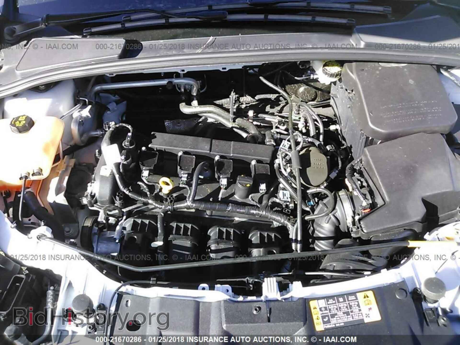 2016 Ford Focus - VIN: 1FADP3F20GL241322 - Photo 10