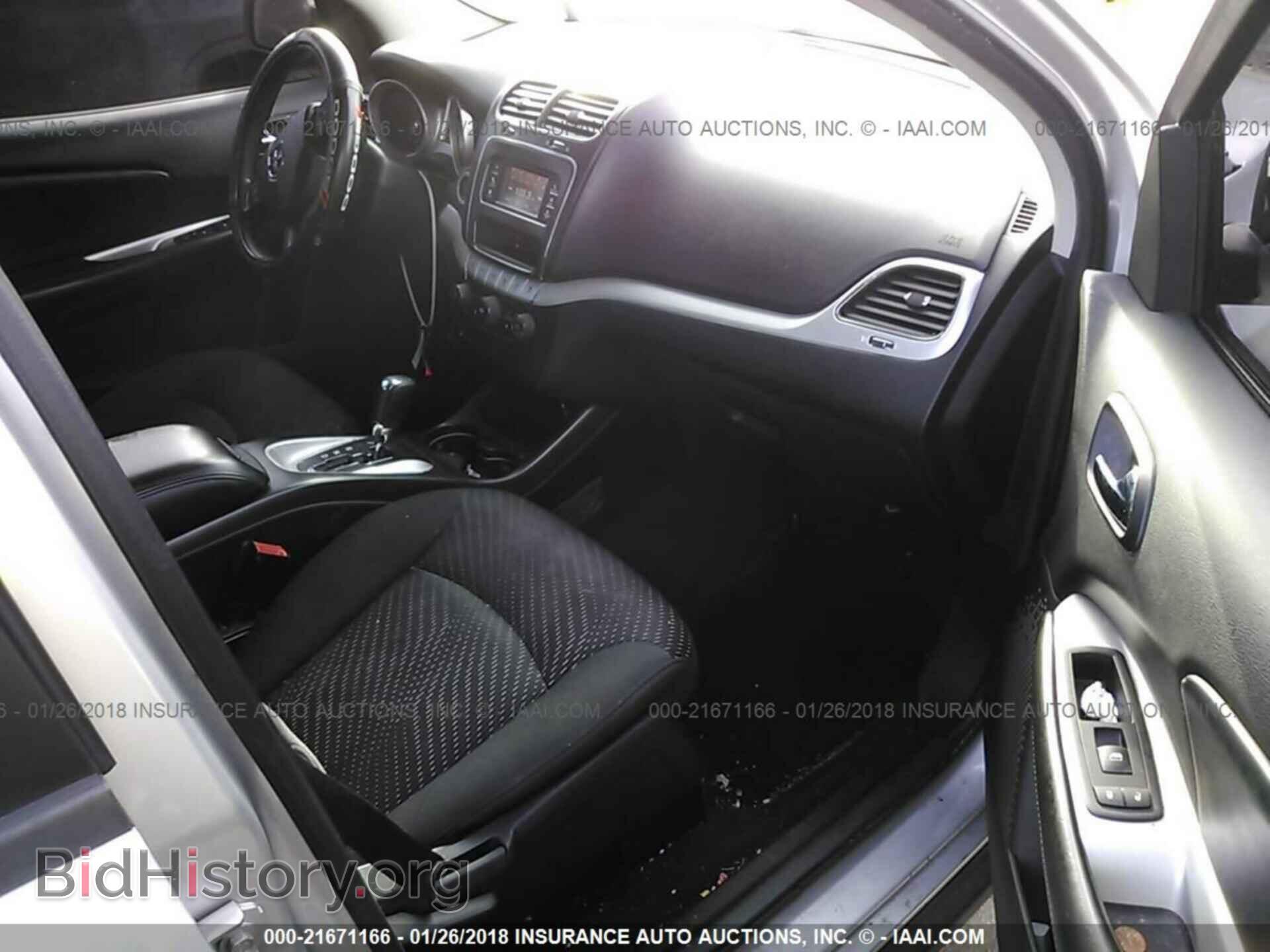 2012 Dodge Journey - VIN: 3C4PDCBG8CT289490 - Photo 5