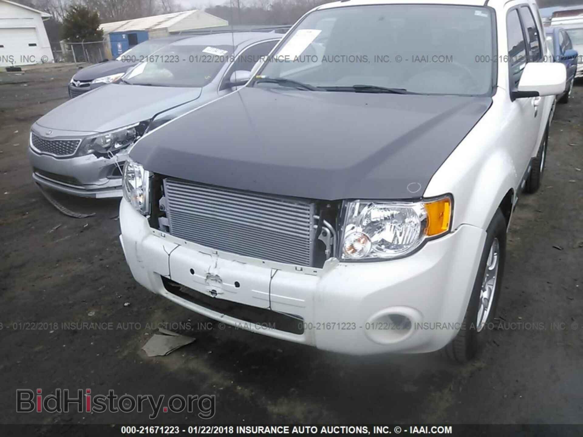 2011 Ford Escape - VIN: 1FMCU0EG2BKB73688 - Фото 6