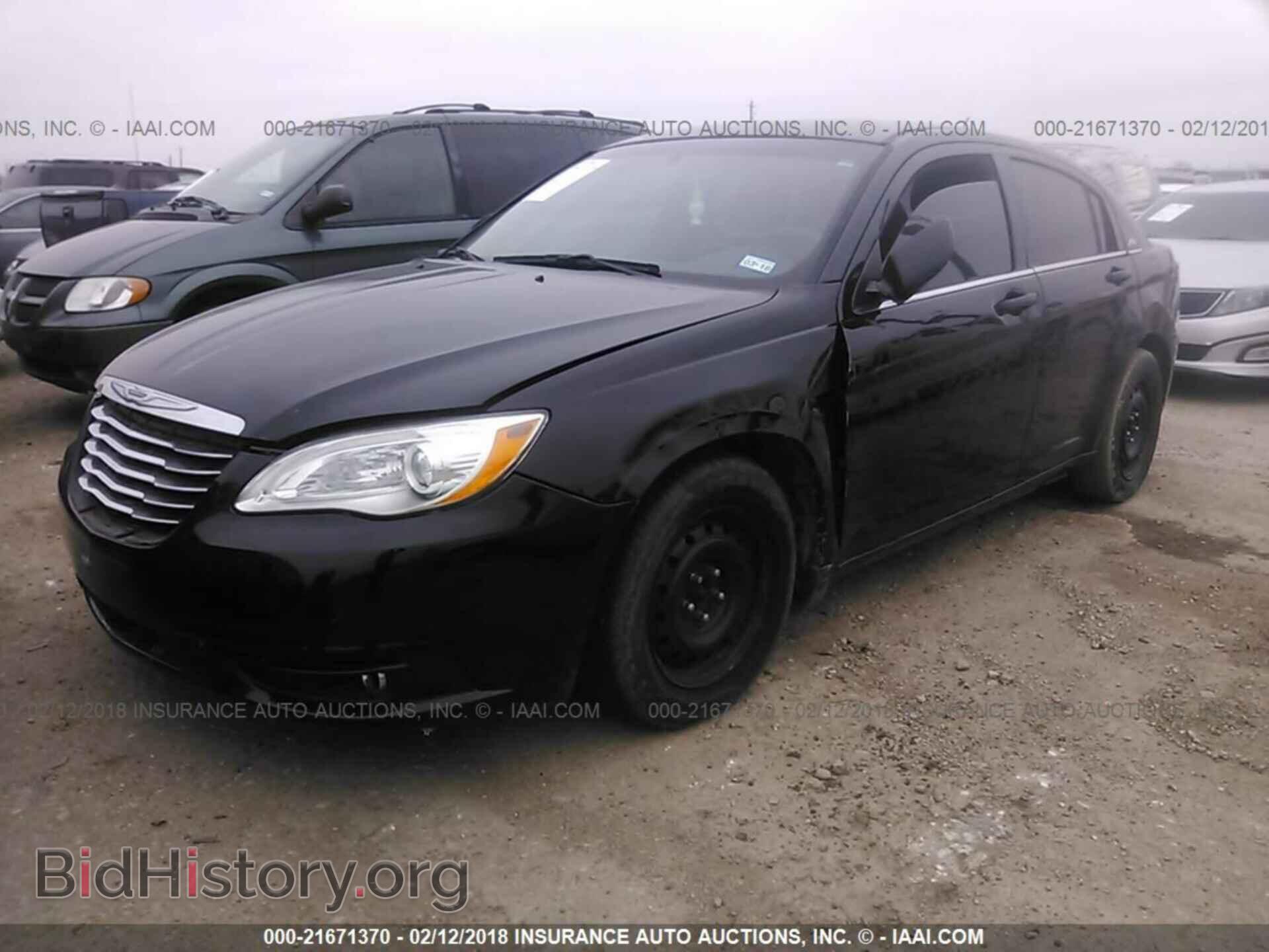 2012 Chrysler 200 - VIN: 1C3CCBBG5CN257547 - Photo 2