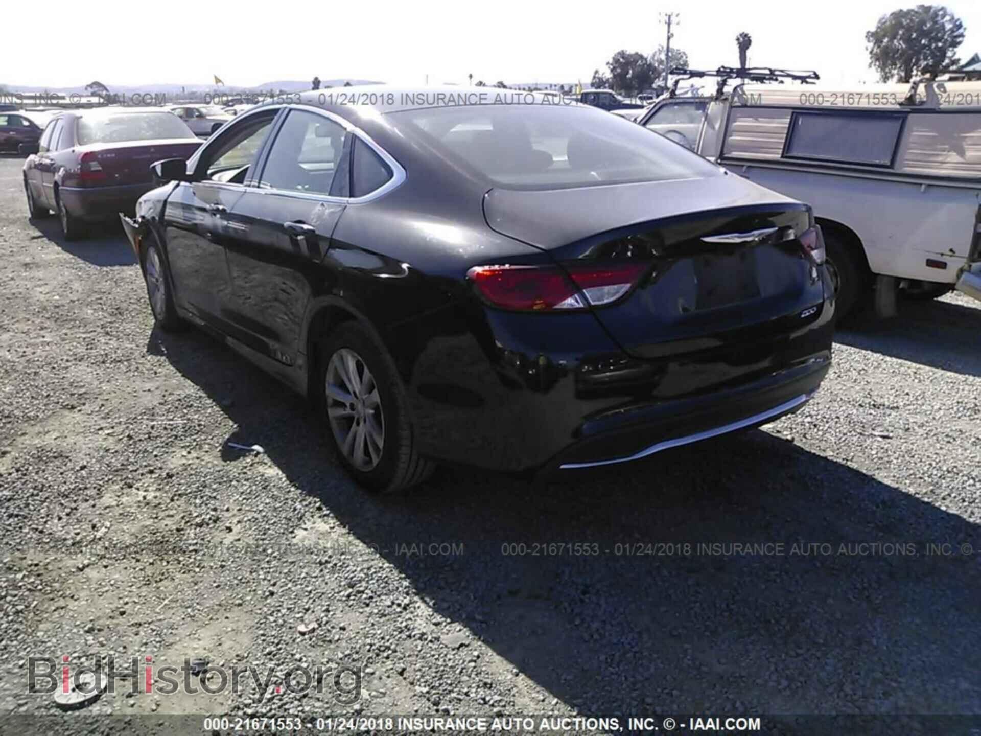 2015 Chrysler 200 - VIN: 1C3CCCAB7FN676497 - Photo 3