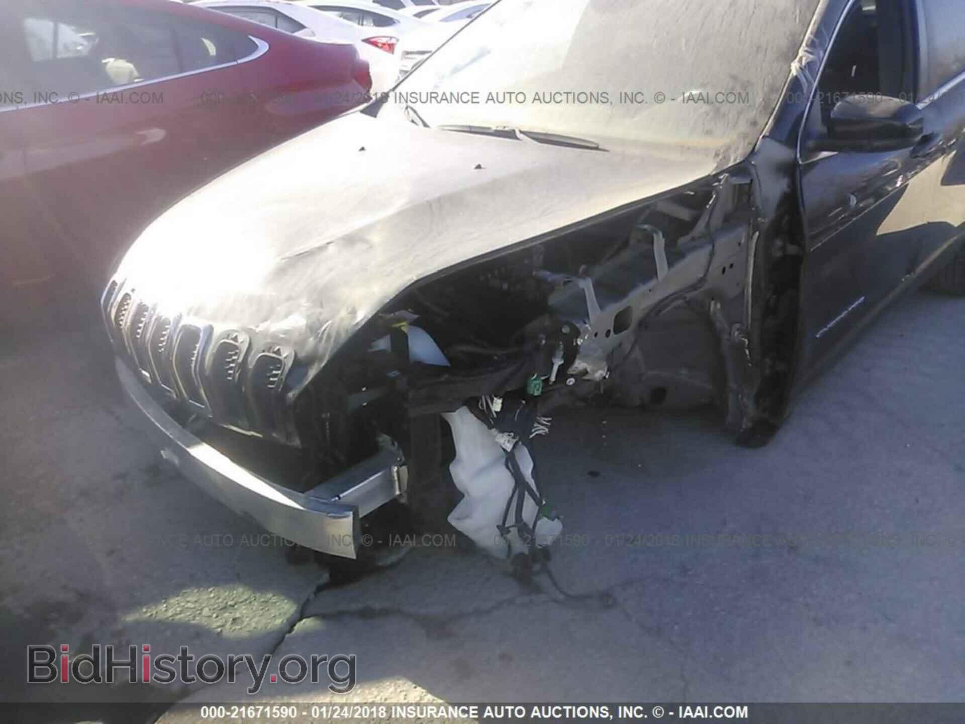 2014 Jeep Cherokee - VIN: 1C4PJLDS5EW312974 - Photo 6