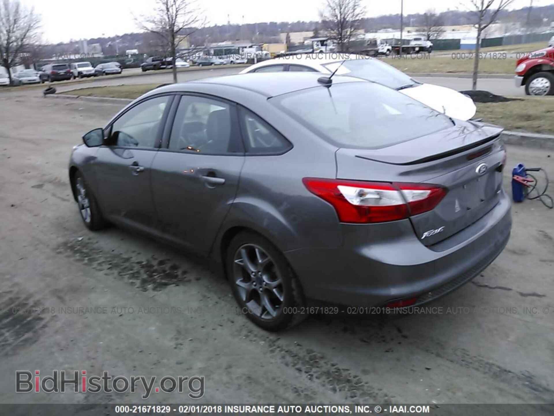 2013 Ford Focus - VIN: 1FADP3F28DL206927 - Photo 3