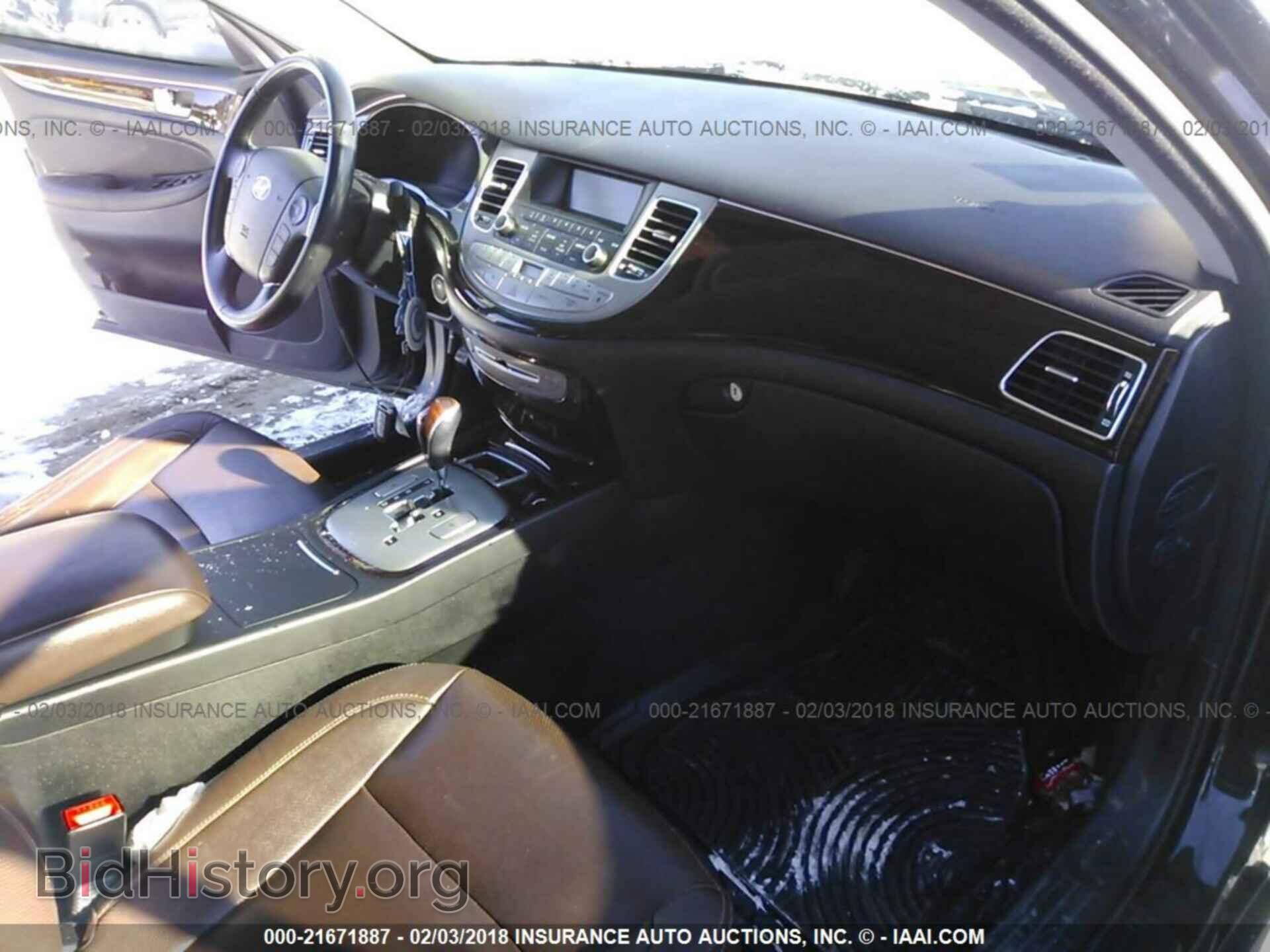 2013 Hyundai Genesis - VIN: KMHGC4DD3DU215215 - Фото 5