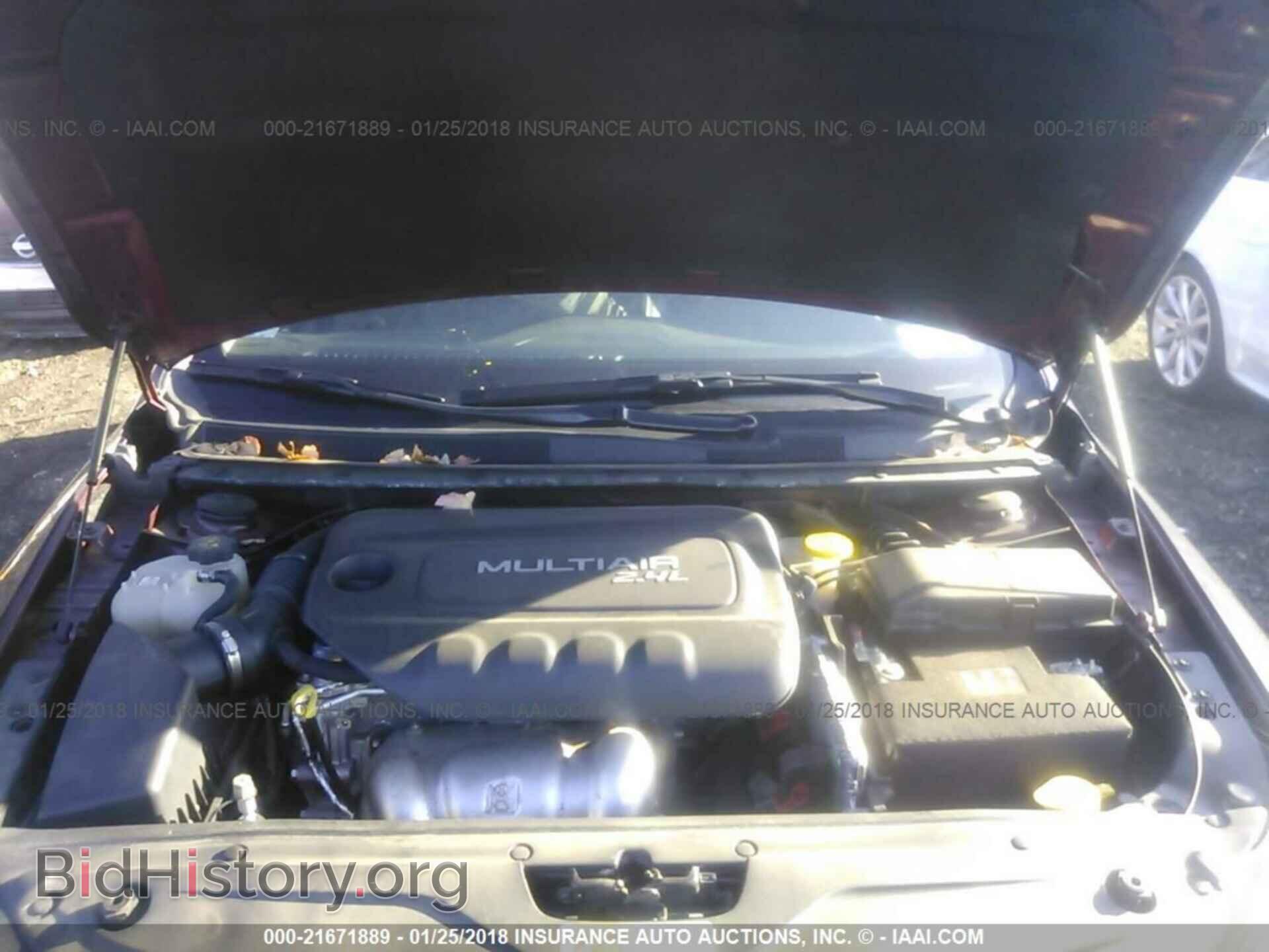 2016 Chrysler 200 - VIN: 1C3CCCAB0GN186162 - Photo 10