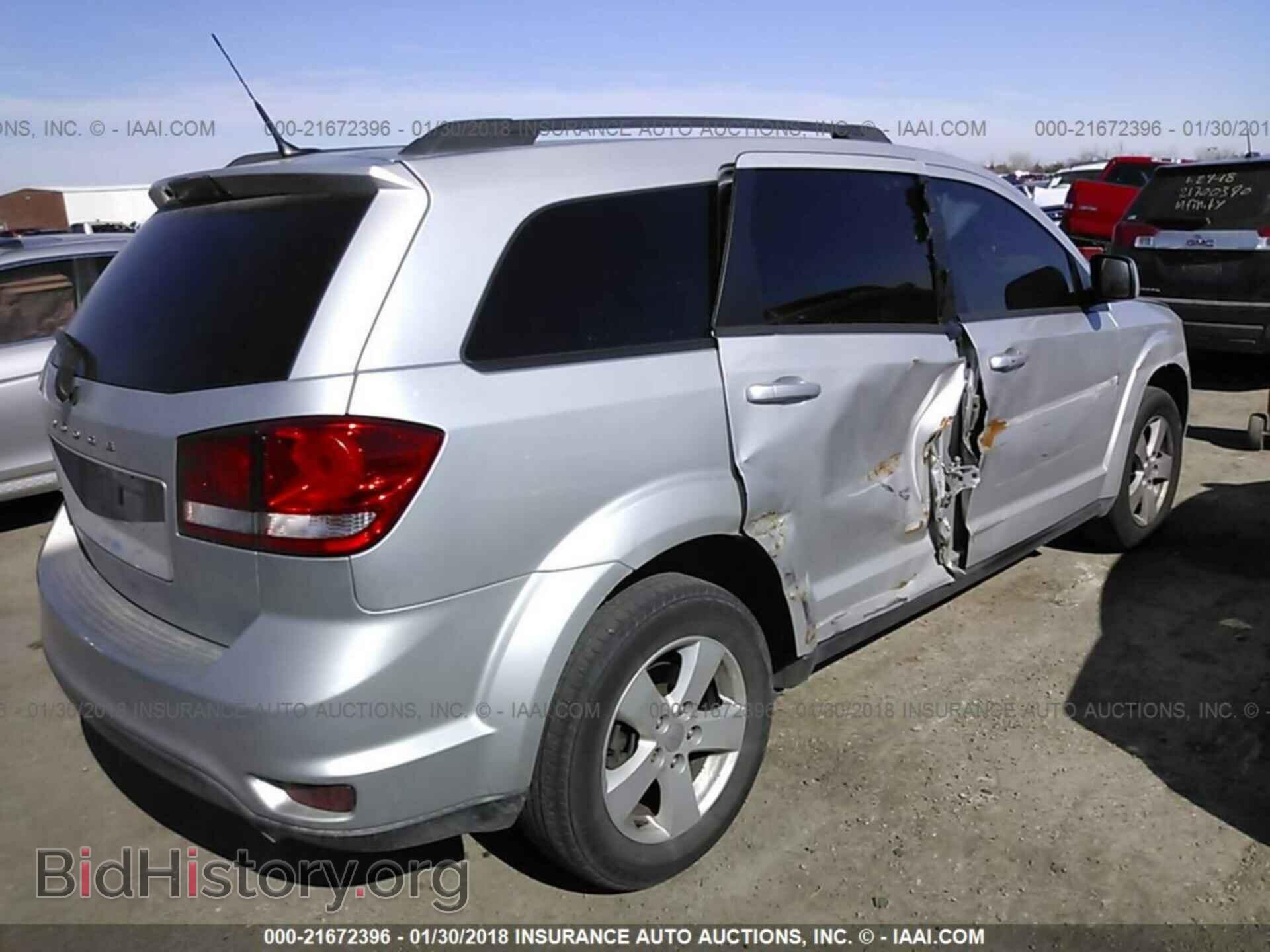 2011 Dodge Journey - VIN: 3D4PG1FG1BT528014 - Photo 4