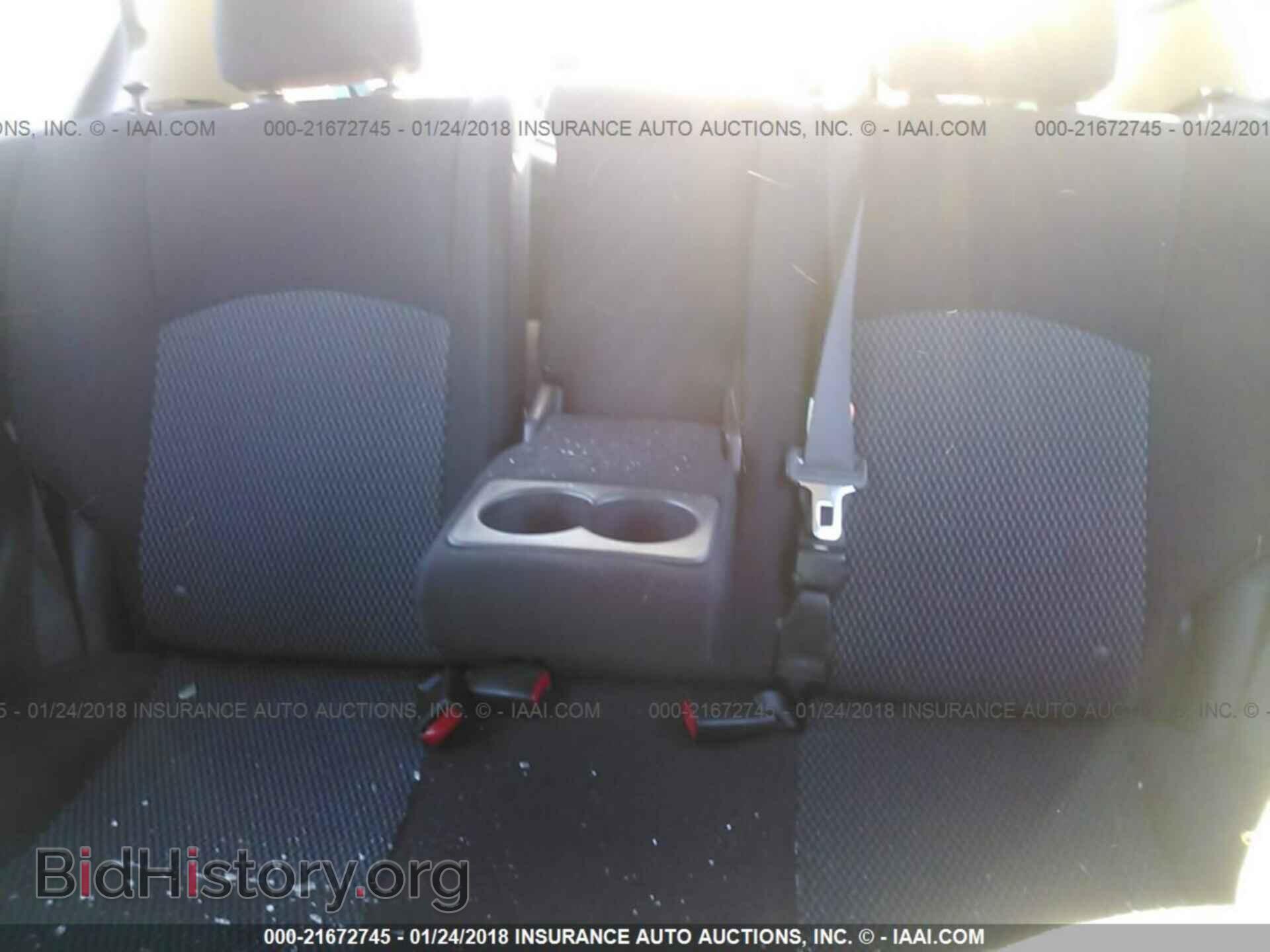 2014 Nissan Versa note - VIN: 3N1CE2CP2EL423923 - Photo 8