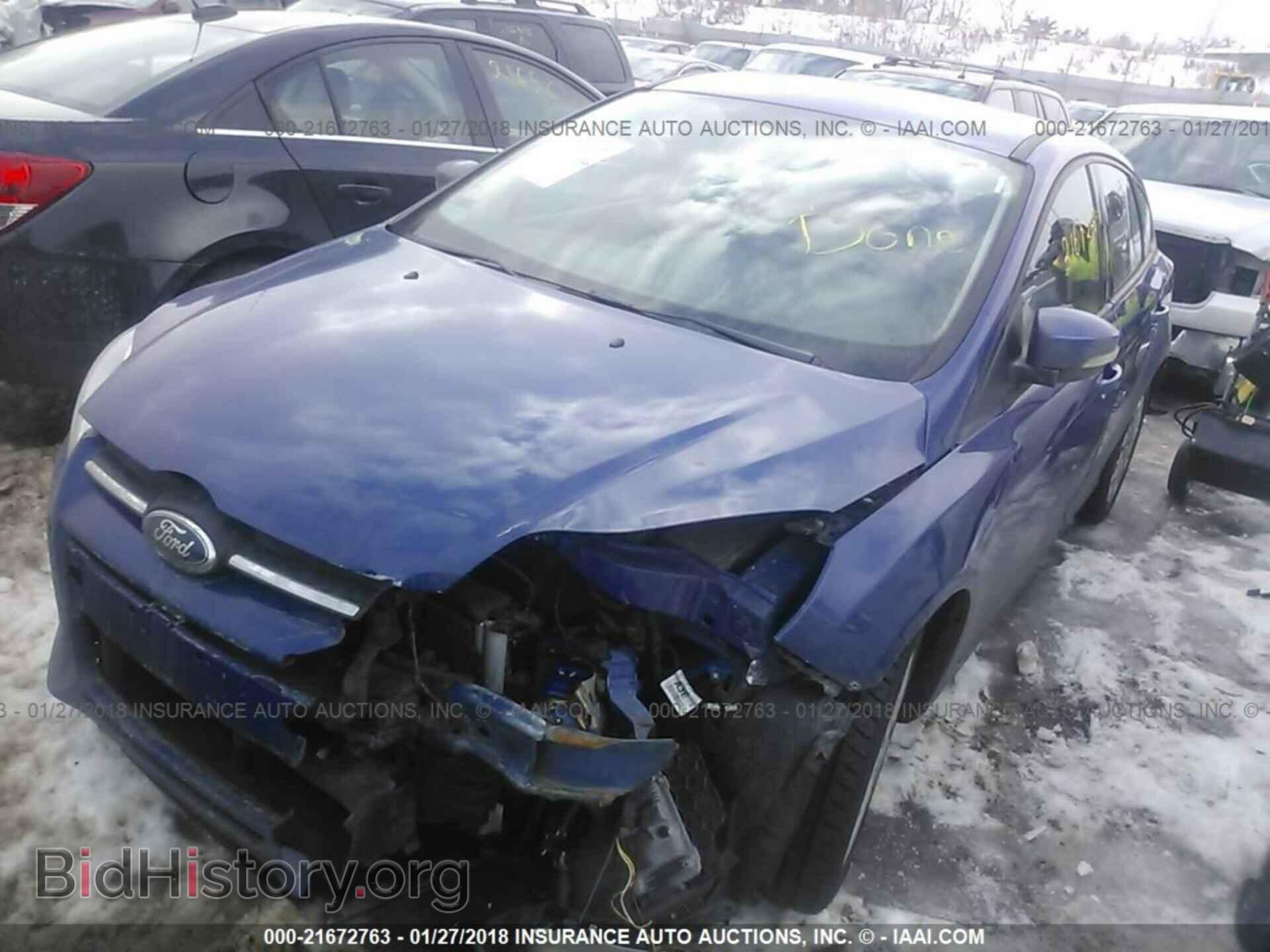 2012 Ford Focus - VIN: 1FAHP3K2XCL346578 - Photo 2