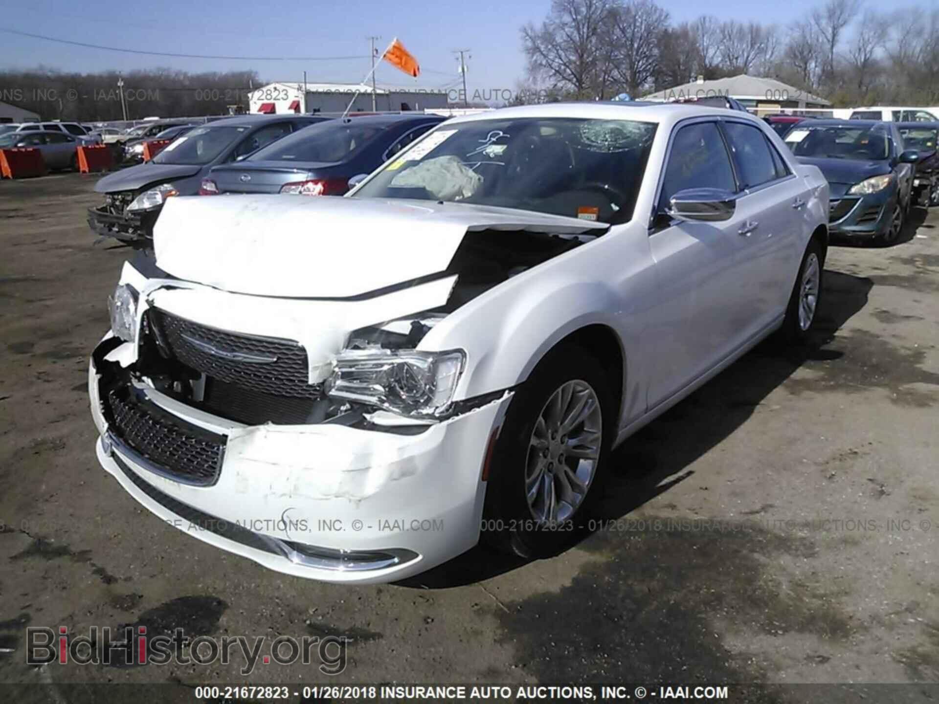 2016 Chrysler 300c - VIN: 2C3CCAEG3GH342732 - Фото 2