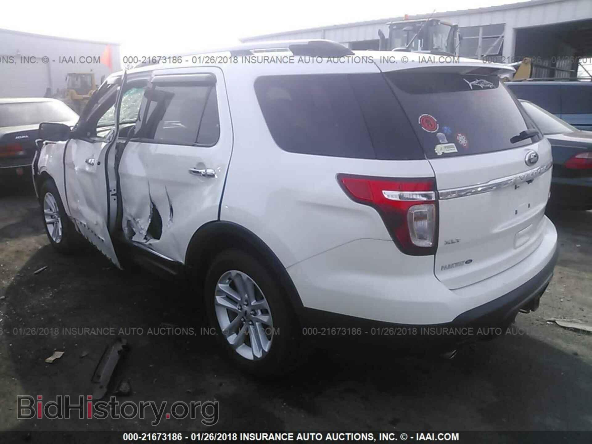 2013 Ford Explorer - VIN: 1FM5K7D80DGB24366 - Photo 3