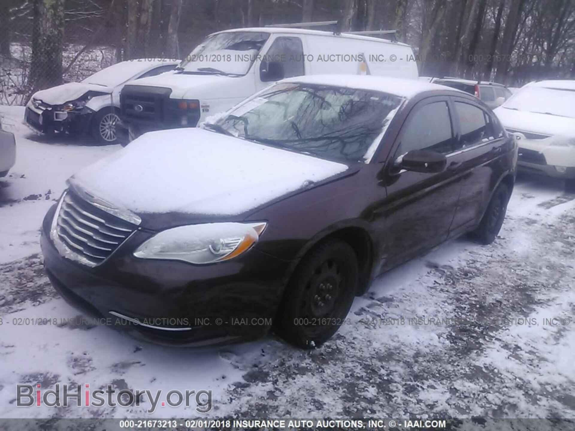 2012 Chrysler 200 - VIN: 1C3CCBAB2CN273985 - Фото 2