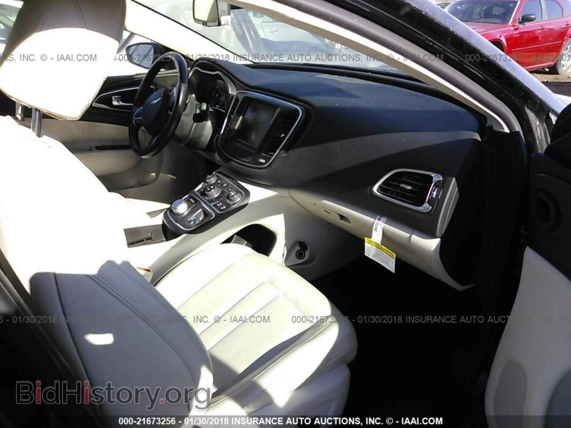 2016 Chrysler 200 - VIN: 1C3CCCAB6GN193858 - Photo 5