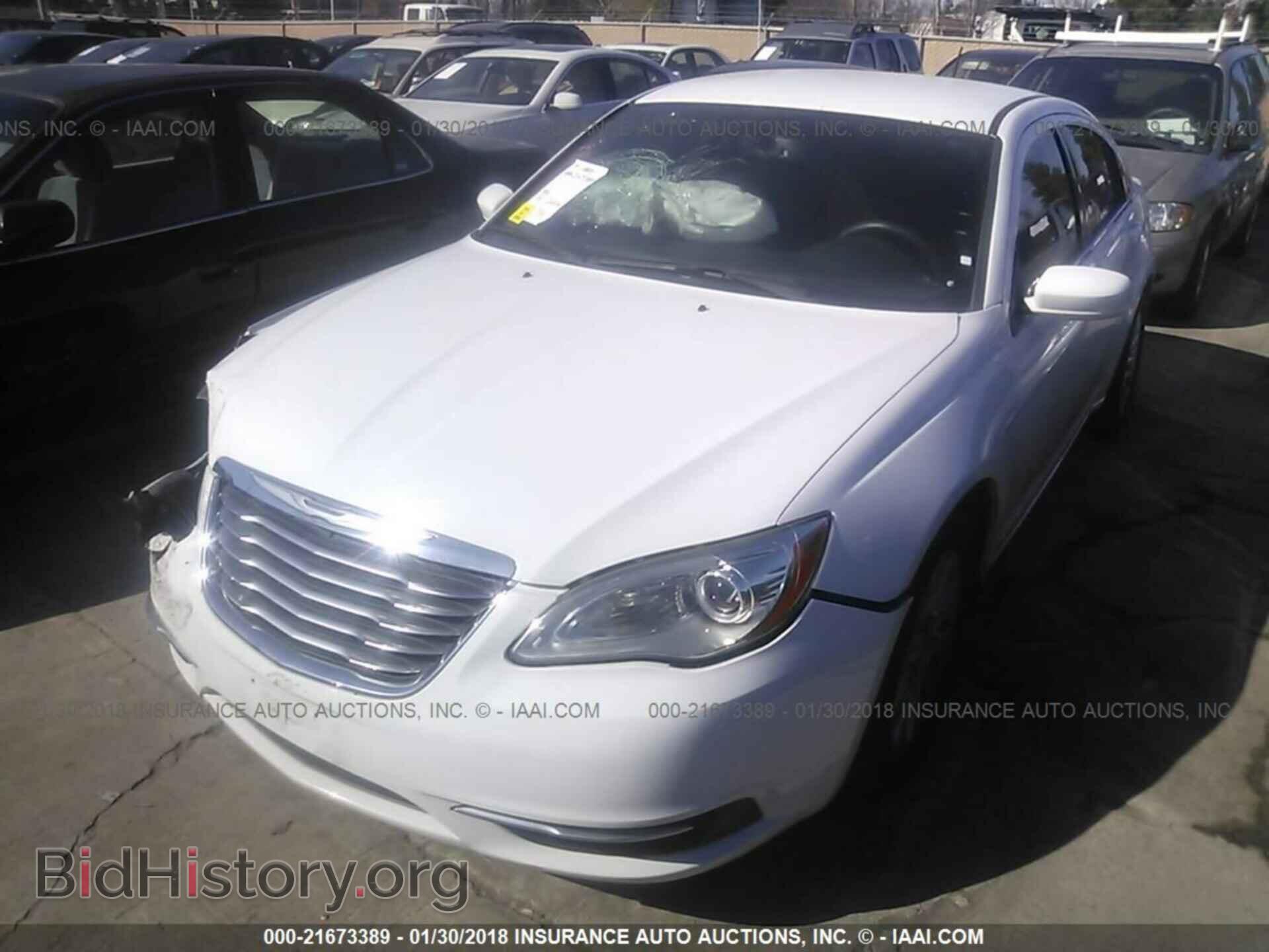 2013 Chrysler 200 - VIN: 1C3CCBAG8DN721448 - Photo 2