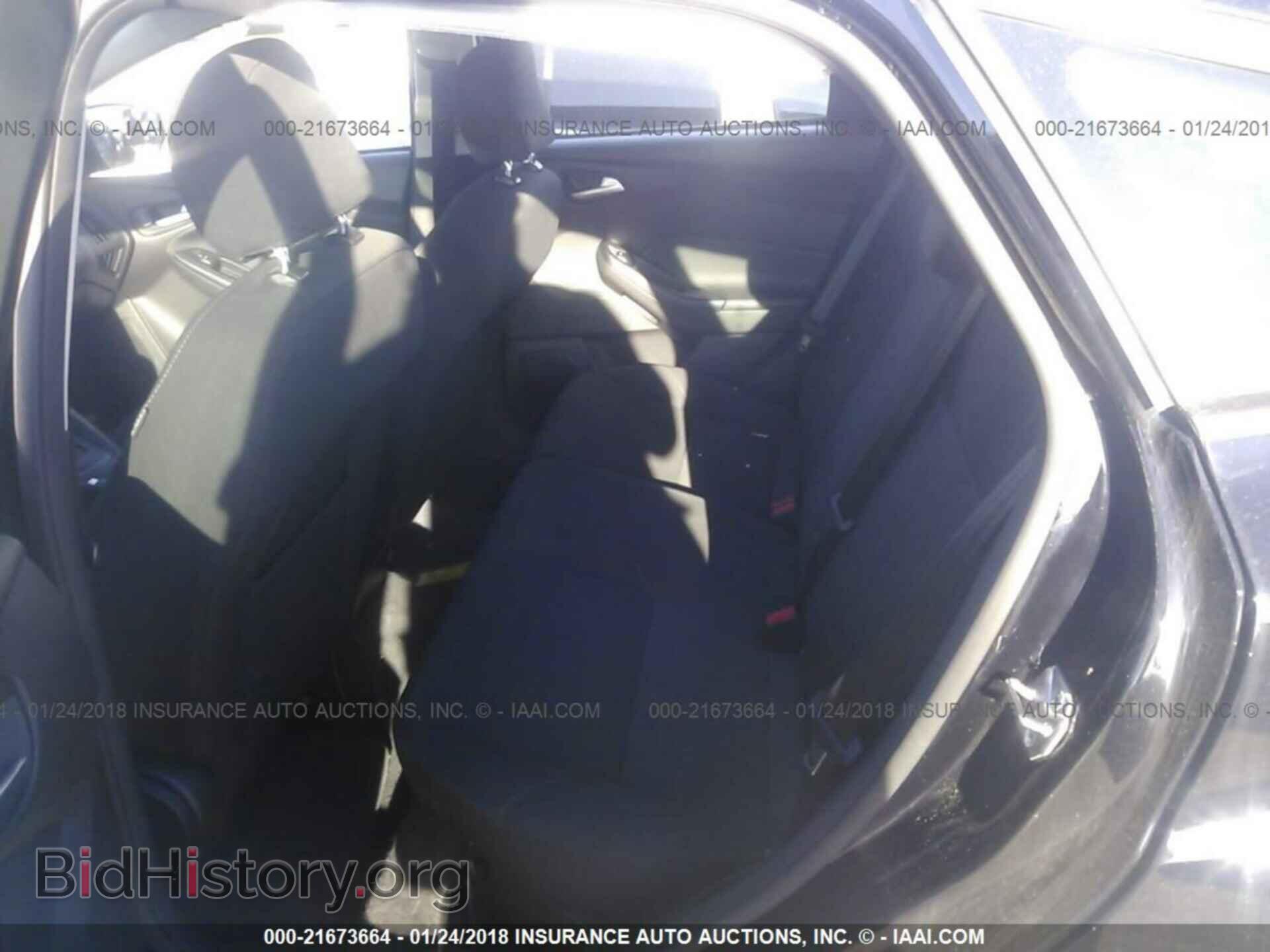 2016 Ford Focus - VIN: 1FADP3K28GL259489 - Photo 8