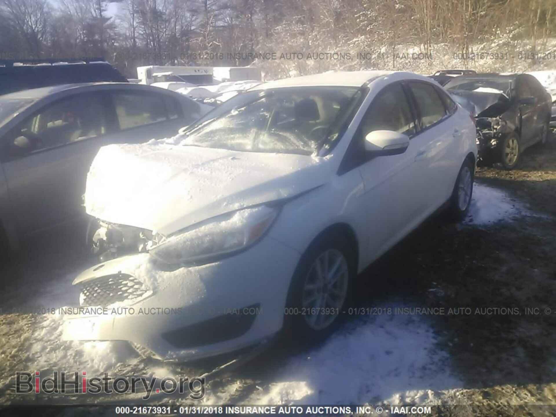 2017 Ford Focus - VIN: 1FADP3F22HL247446 - Фото 2