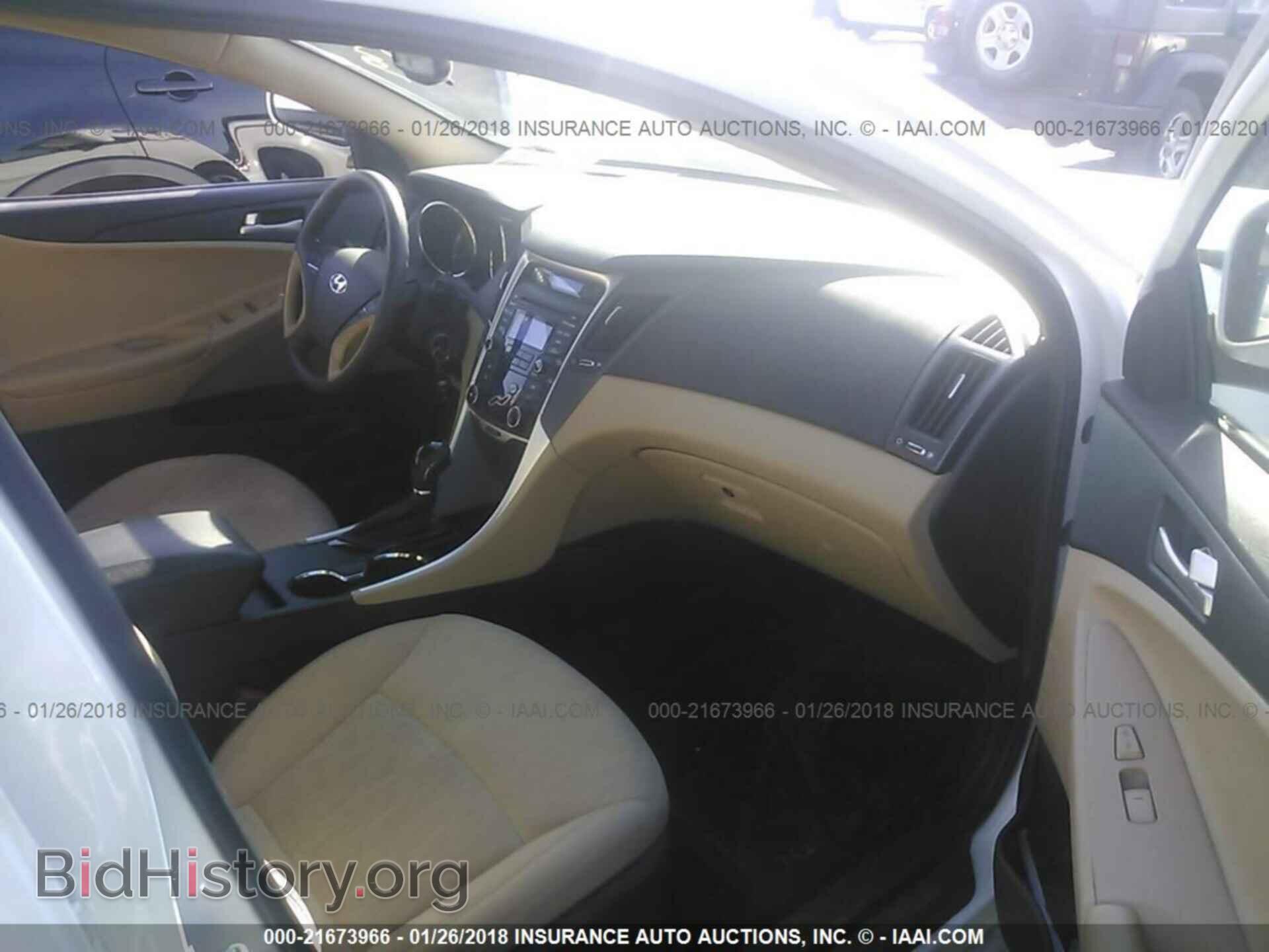 2012 Hyundai Sonata - VIN: 5NPEB4AC5CH379942 - Photo 5