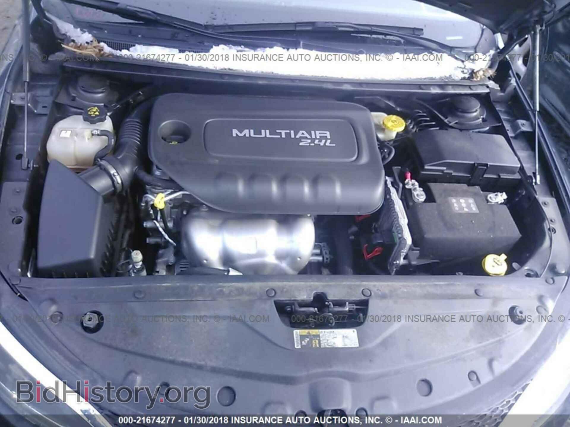 2016 Chrysler 200 - VIN: 1C3CCCAB2GN178337 - Photo 10