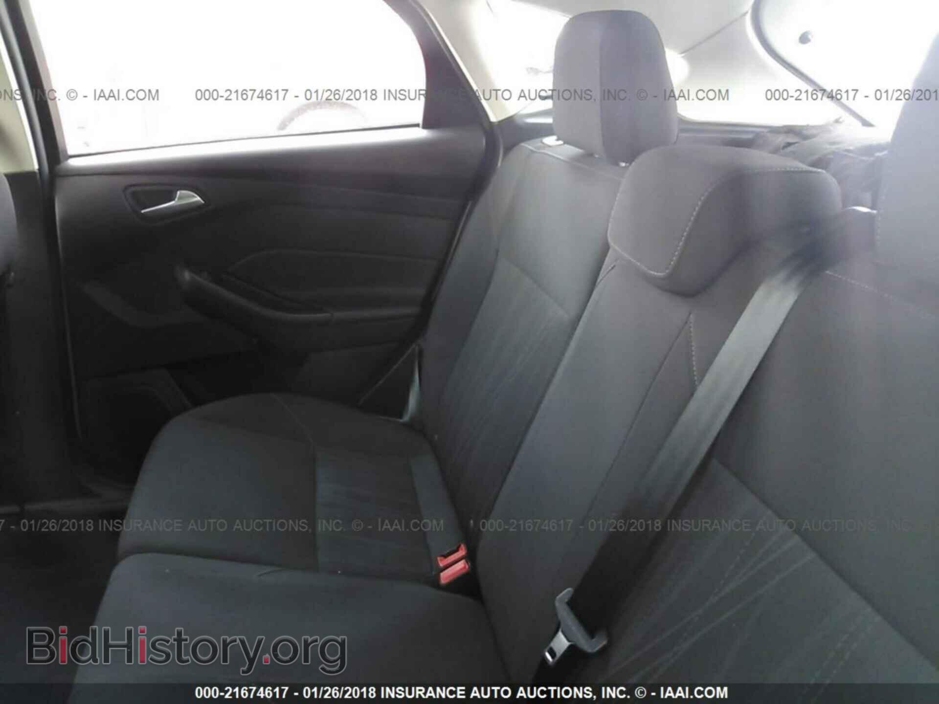 2016 Ford Focus - VIN: 1FADP3K20GL213574 - Photo 8