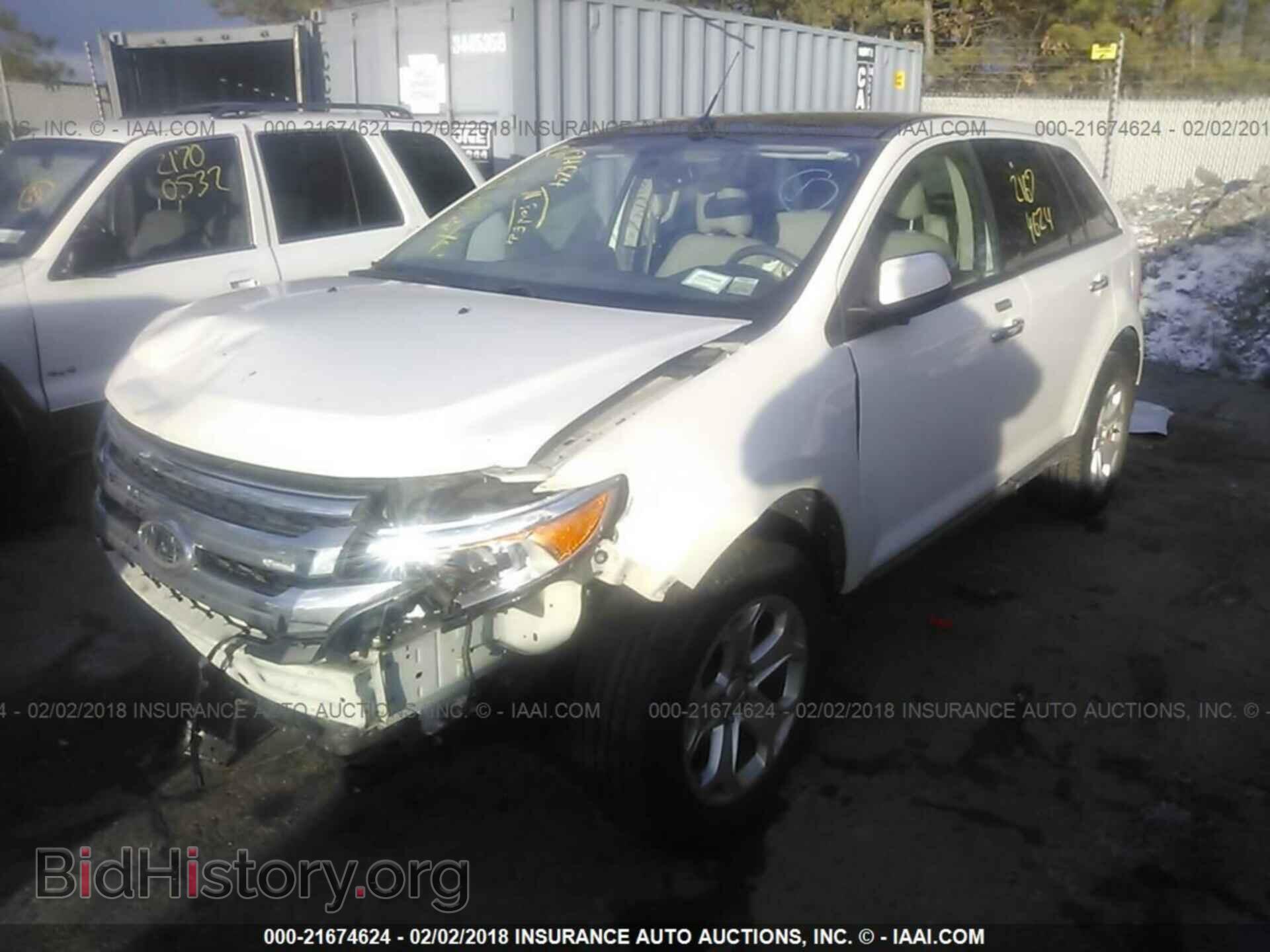 2011 Ford Edge - VIN: 2FMDK3JC0BBB52735 - Фото 2