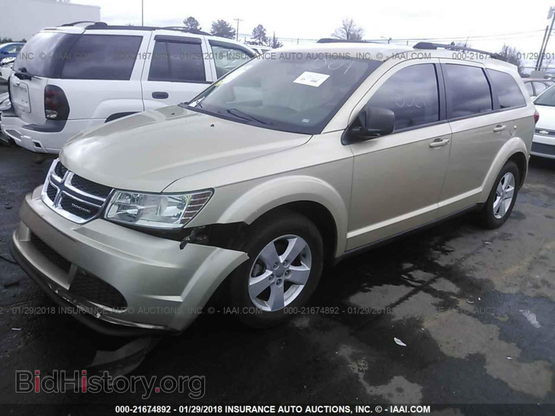 2011 Dodge Journey - VIN: 3D4PG4FB8BT501236 - Photo 2