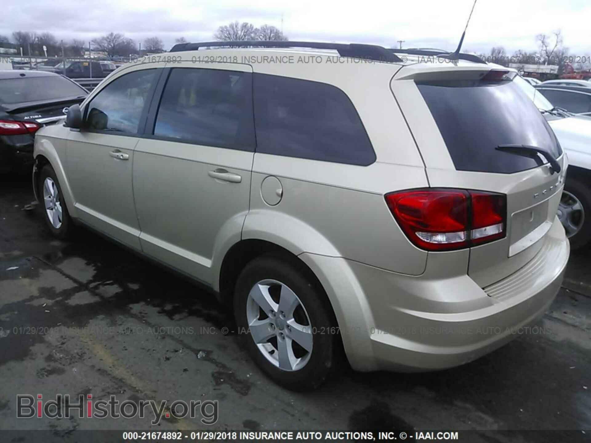 2011 Dodge Journey - VIN: 3D4PG4FB8BT501236 - Photo 3