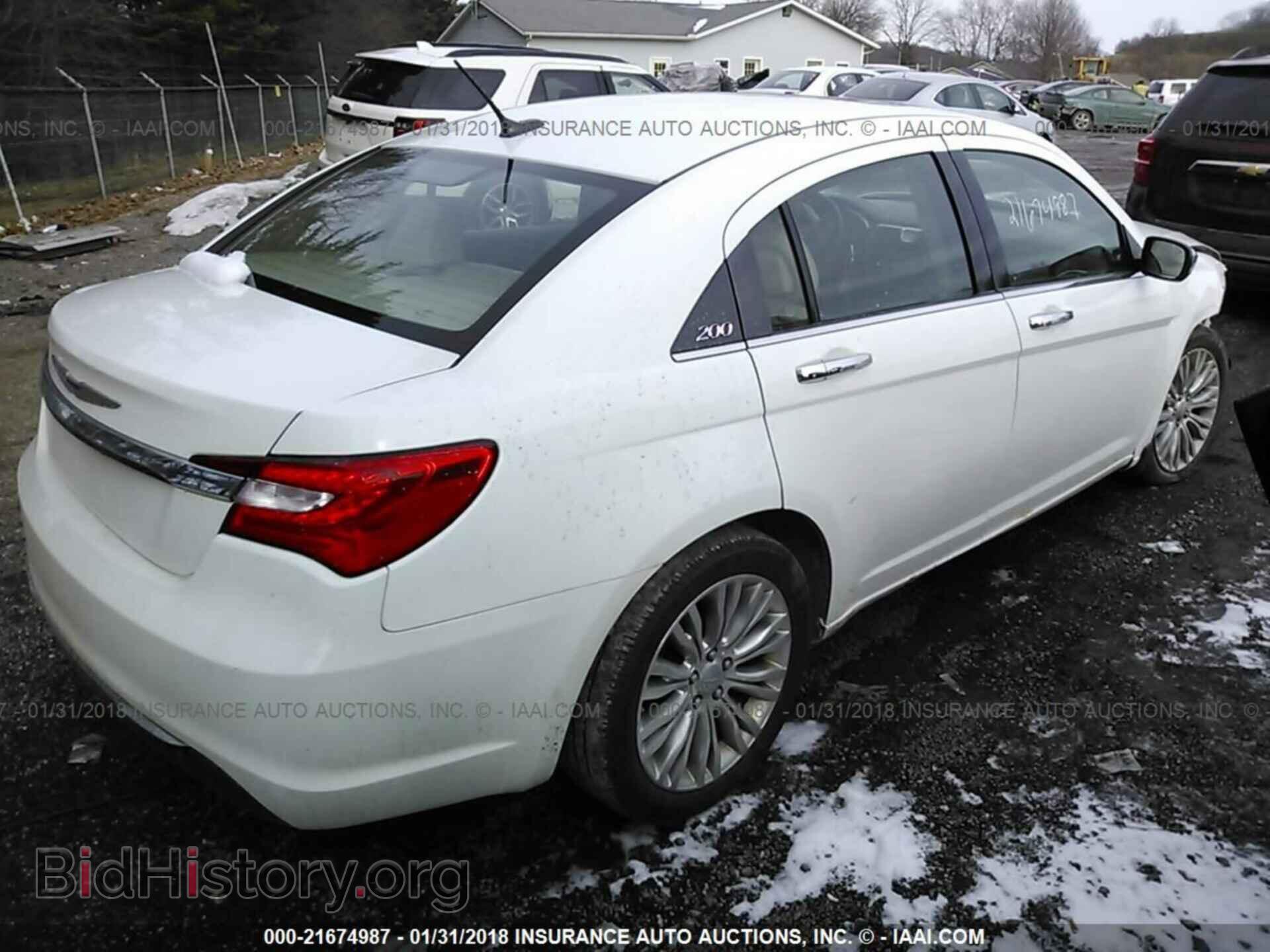 2012 Chrysler 200 - VIN: 1C3CCBCB5CN206018 - Photo 4