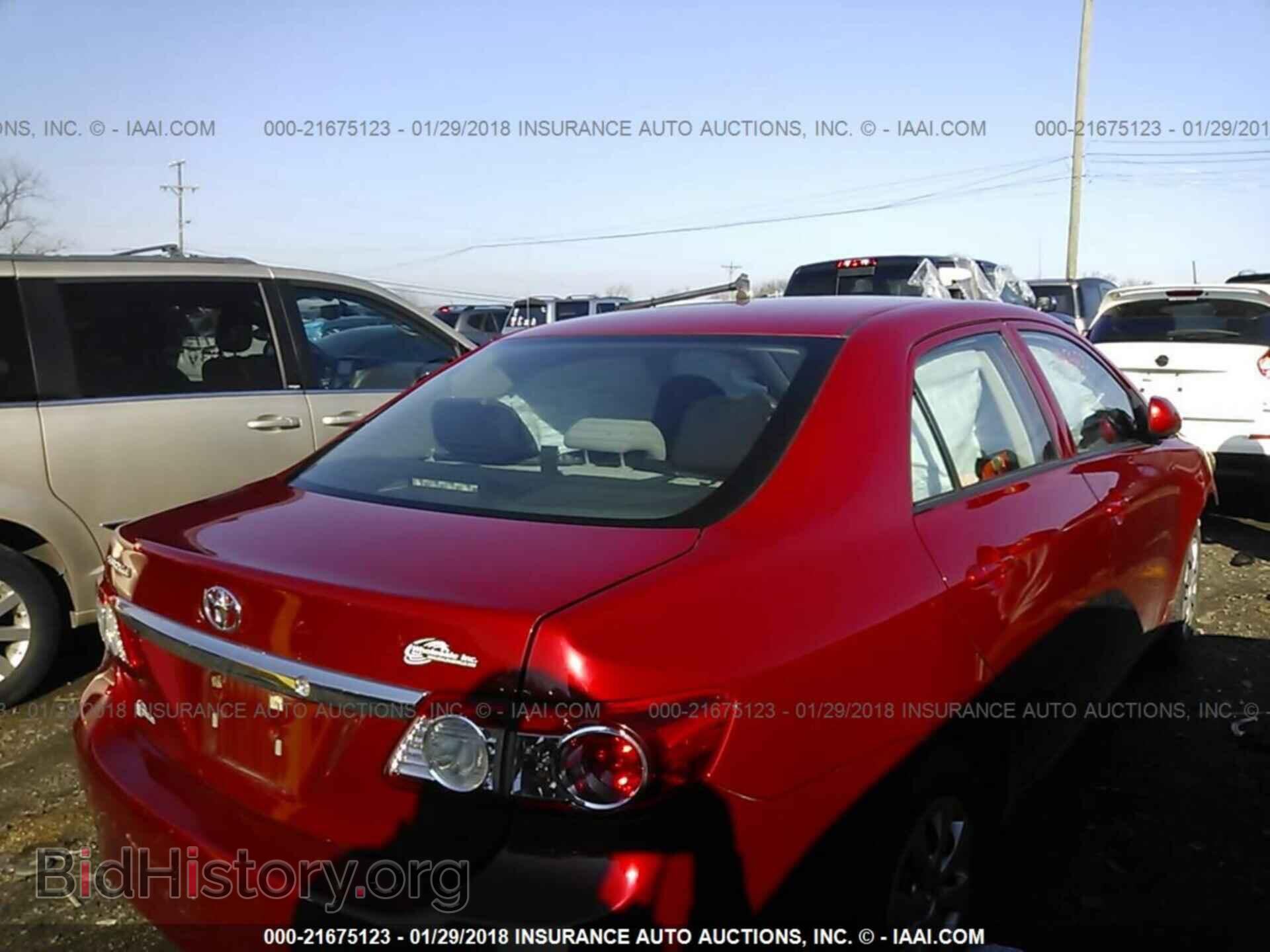 2013 Toyota Corolla - VIN: 5YFBU4EE4DP215465 - Photo 4