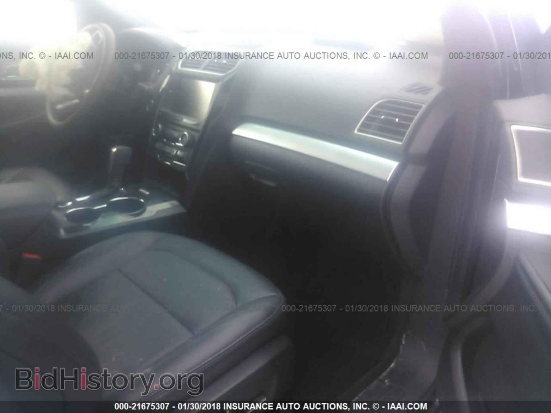 2016 Ford Explorer - VIN: 1FM5K8D82GGD25308 - Photo 5