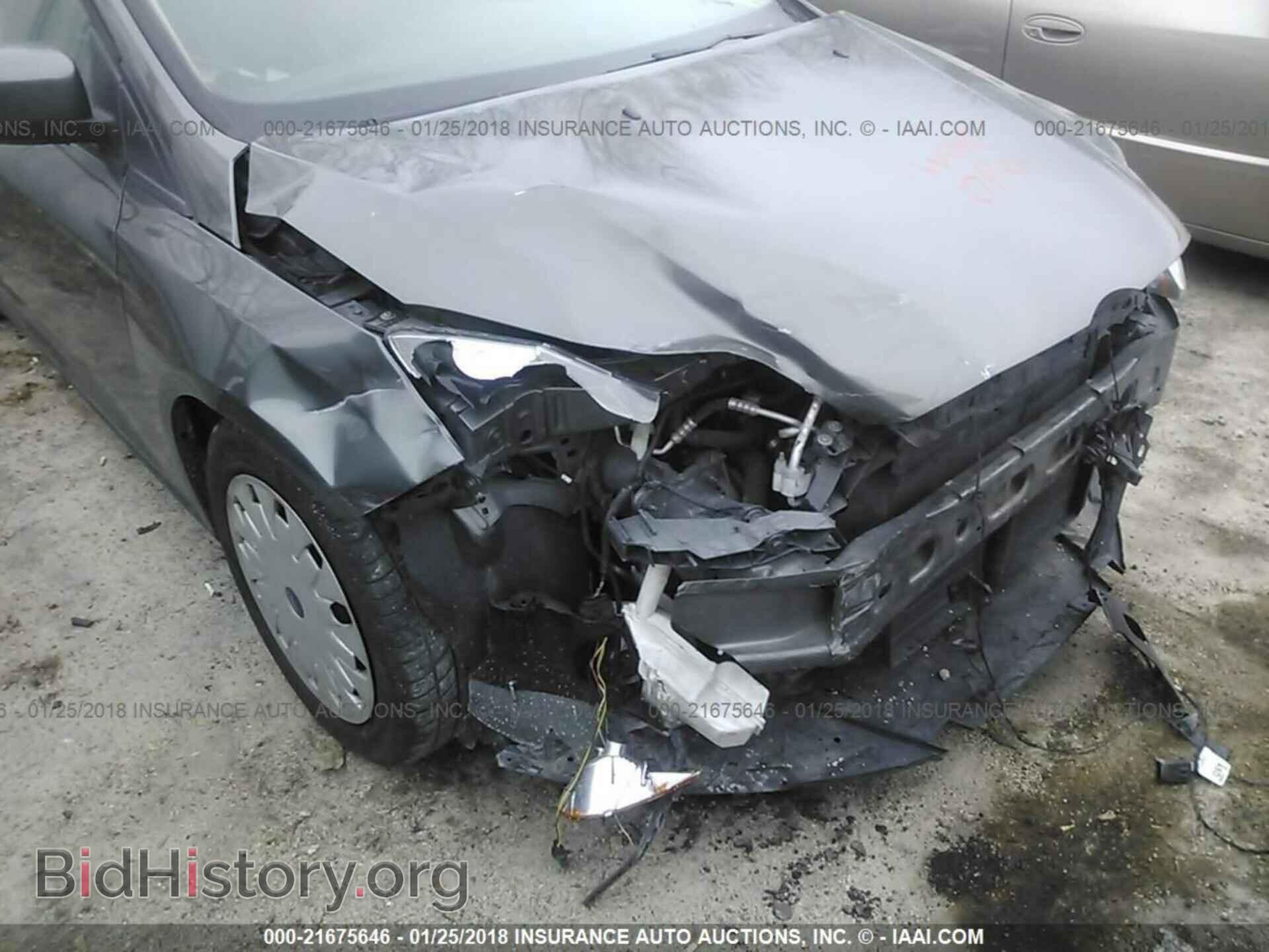 2012 Ford Focus - VIN: 1FAHP3F20CL330156 - Photo 6
