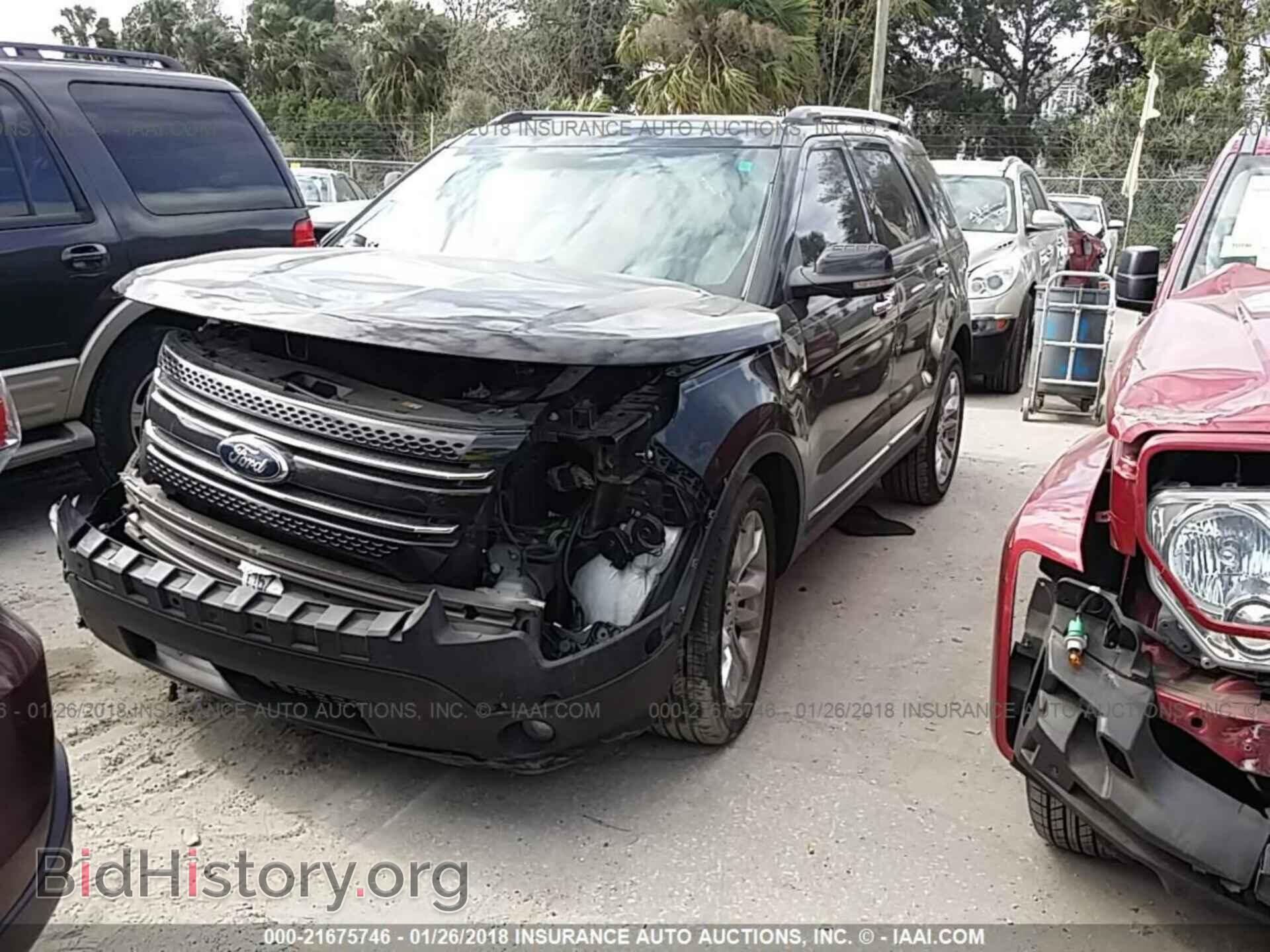 2013 Ford Explorer - VIN: 1FM5K7F92DGA91912 - Фото 2