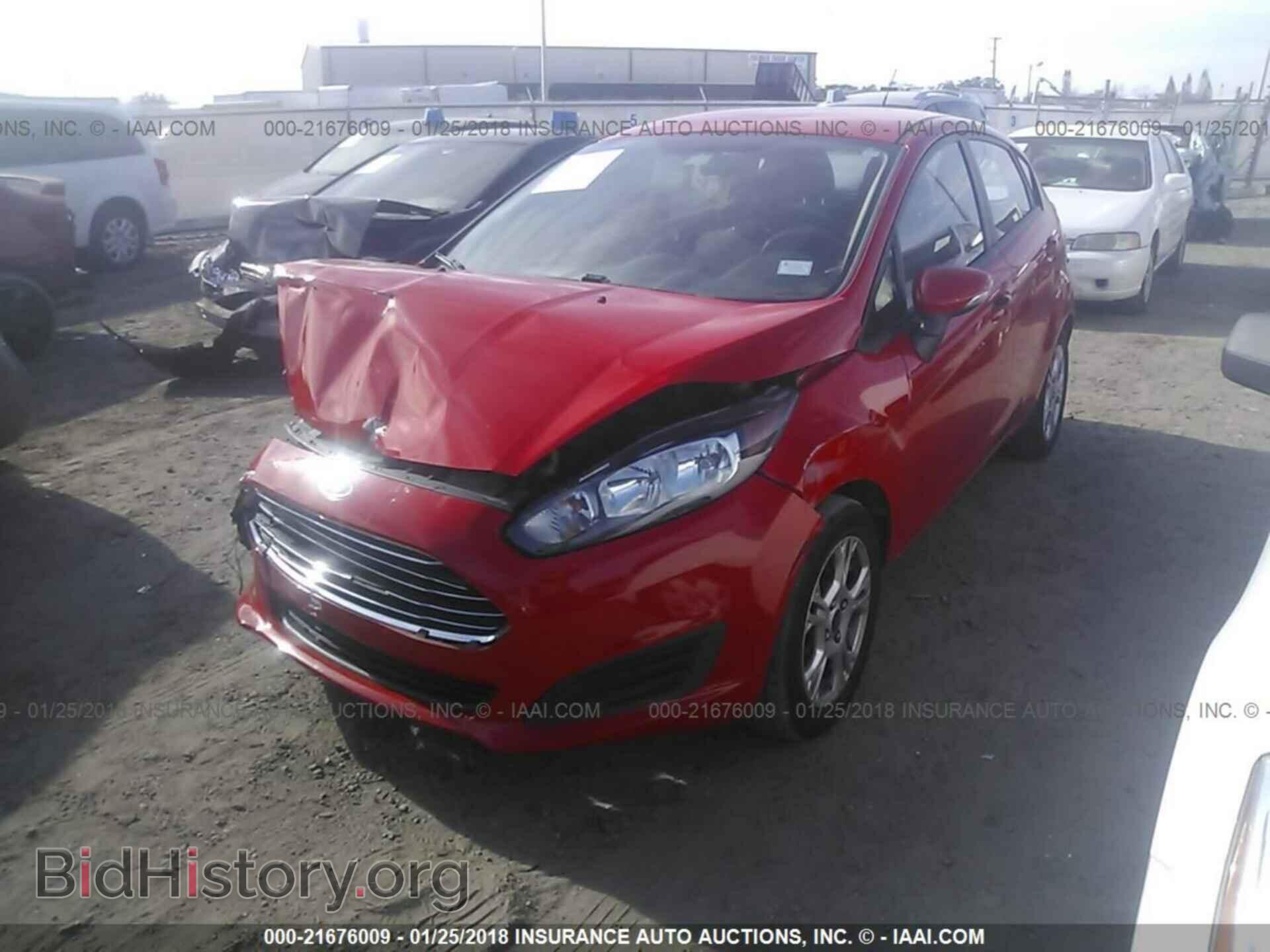2014 Ford Fiesta - VIN: 3FADP4EJ1EM121393 - Фото 2