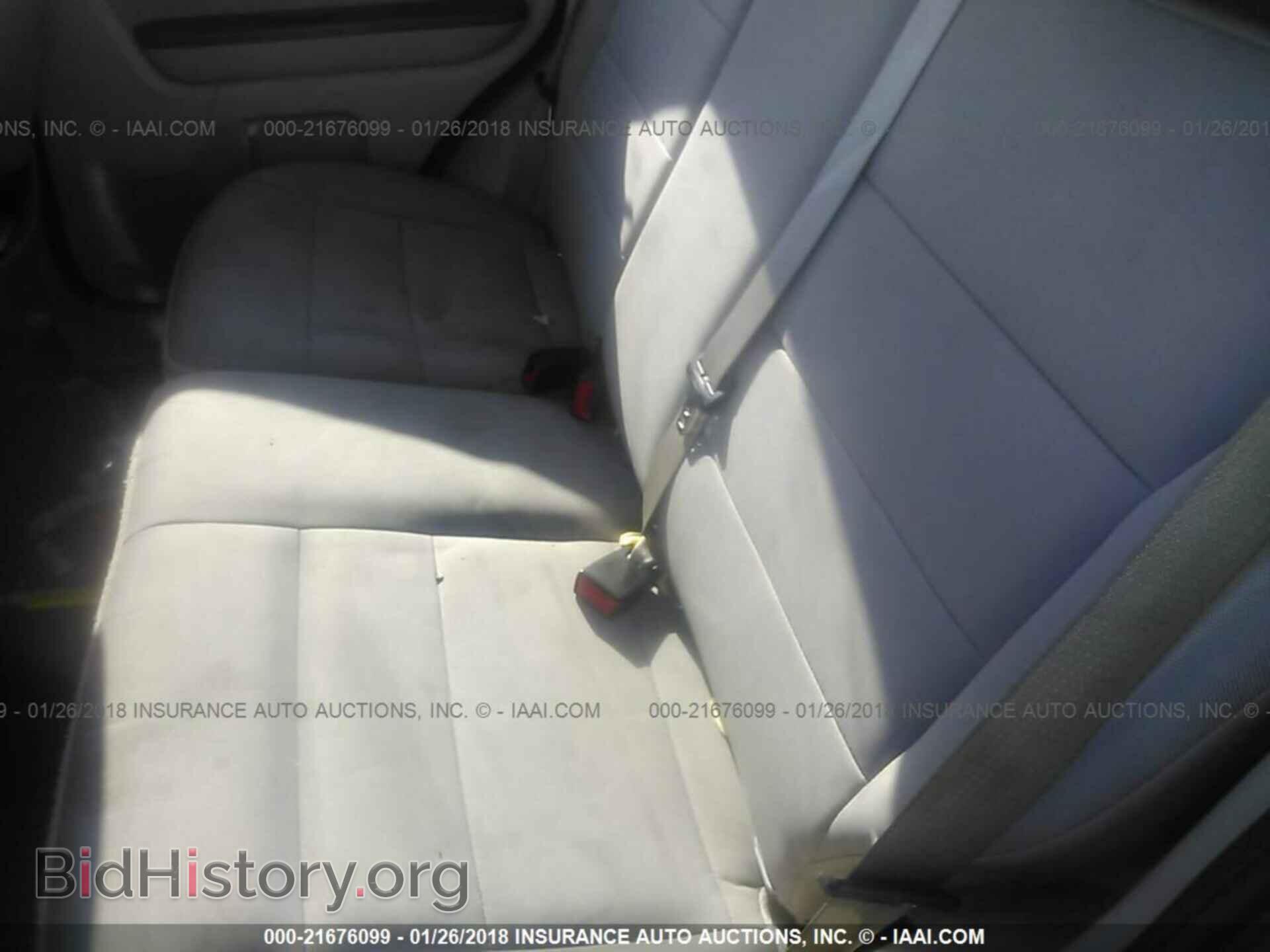 2012 Ford Escape - VIN: 1FMCU0D73CKB05368 - Photo 8