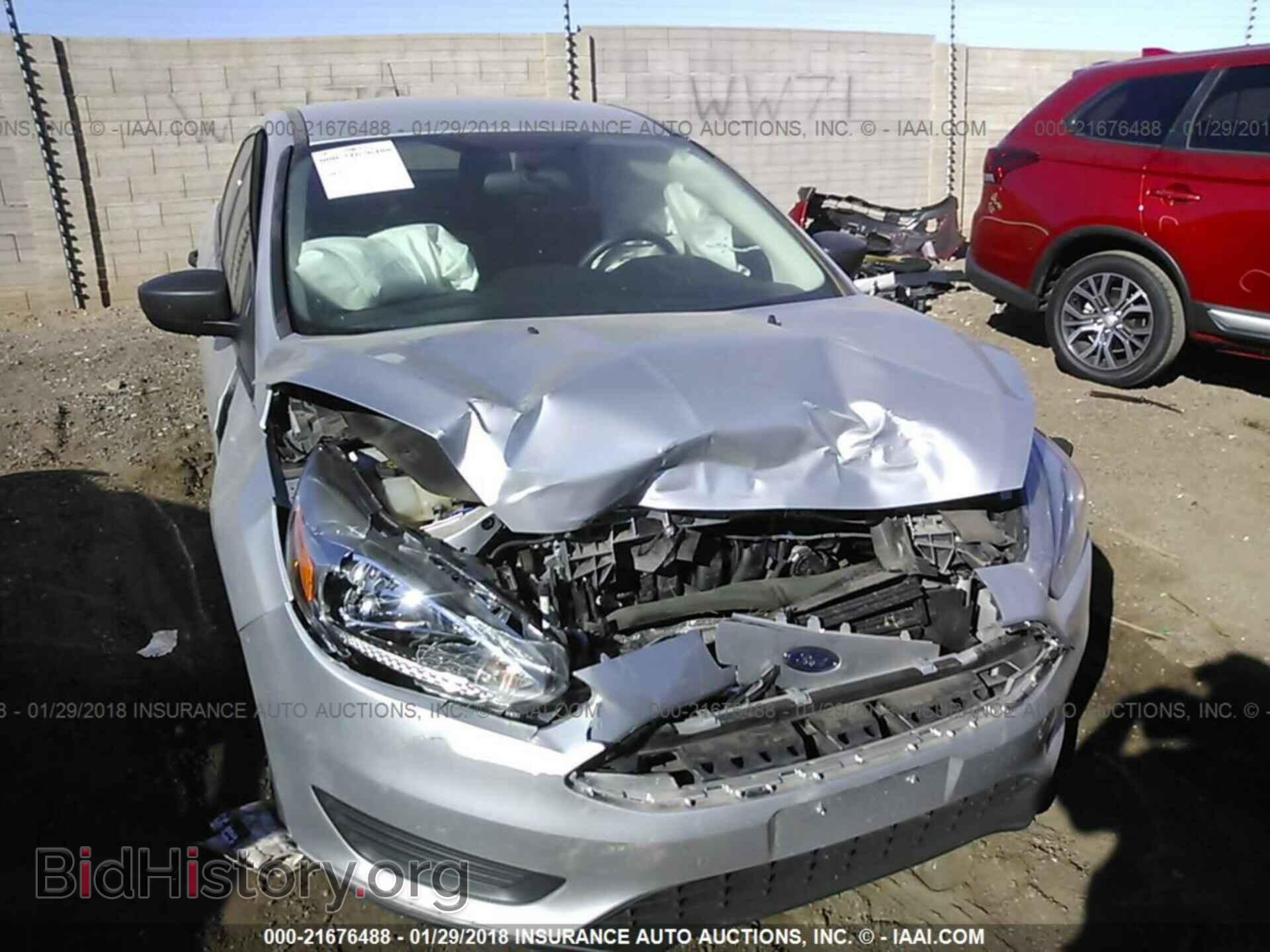 2016 Ford Focus - VIN: 1FADP3E2XGL360447 - Фото 6