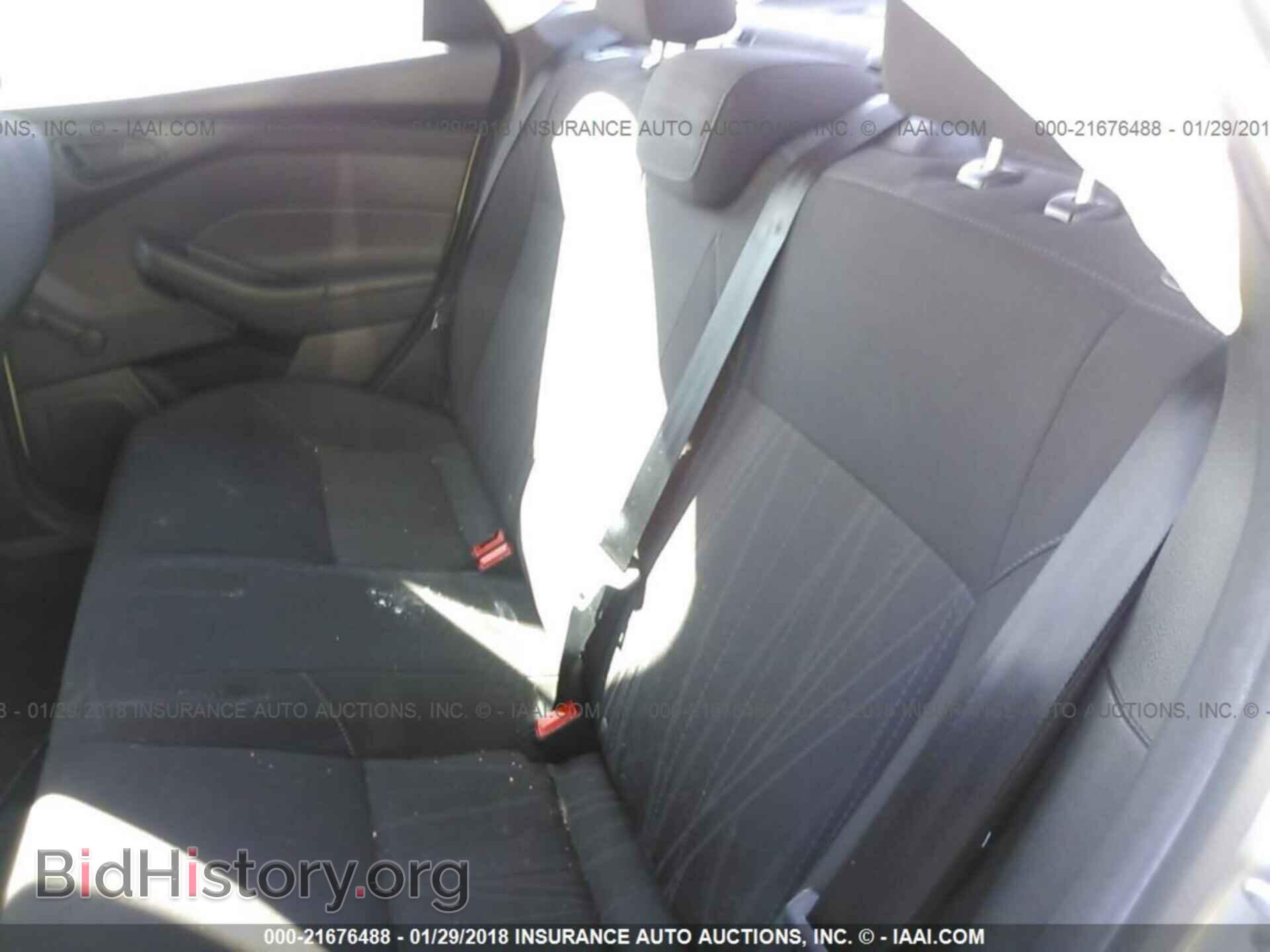 2016 Ford Focus - VIN: 1FADP3E2XGL360447 - Фото 8