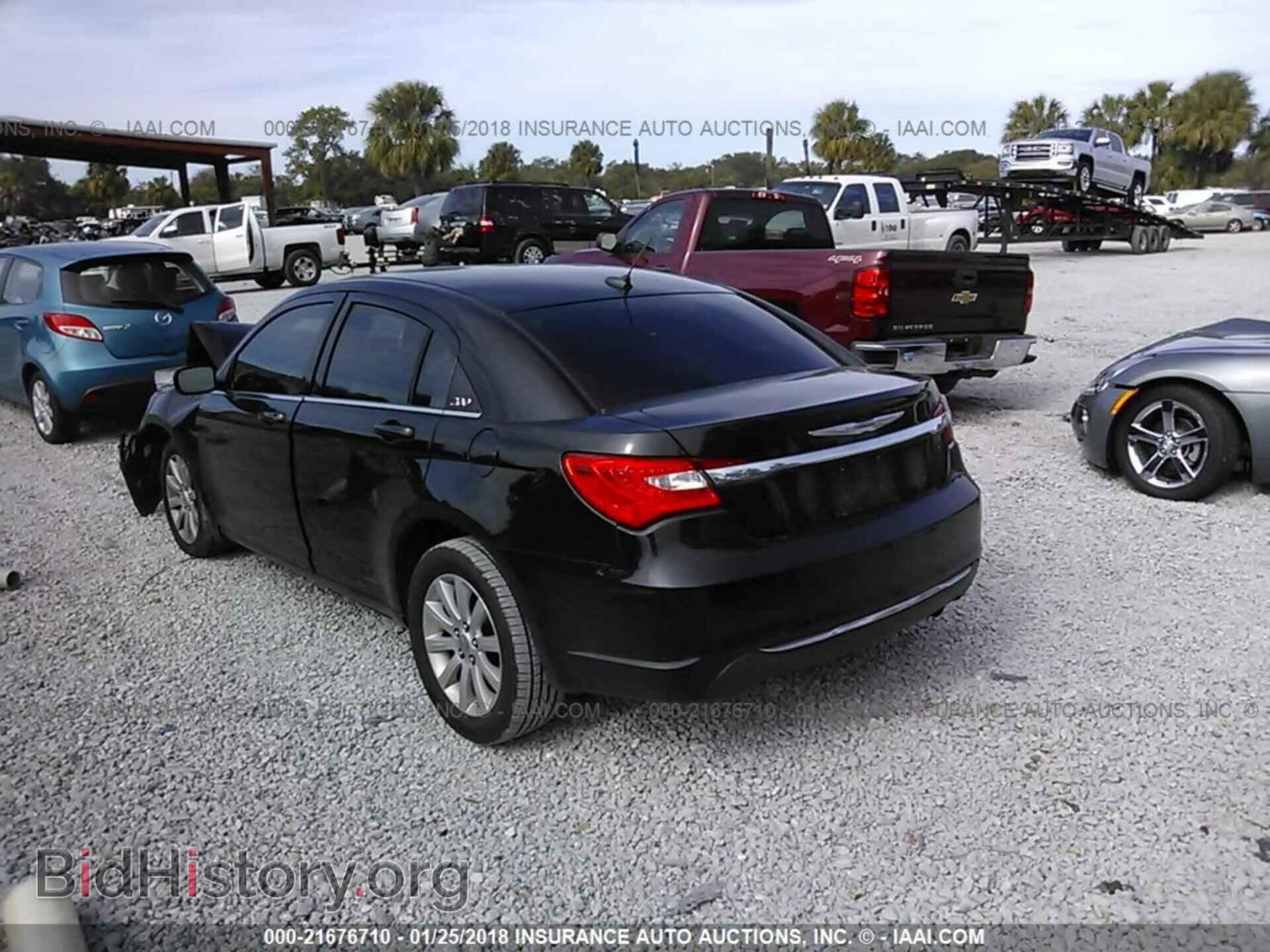 2012 Chrysler 200 - VIN: 1C3CCBBB3CN117906 - Photo 3