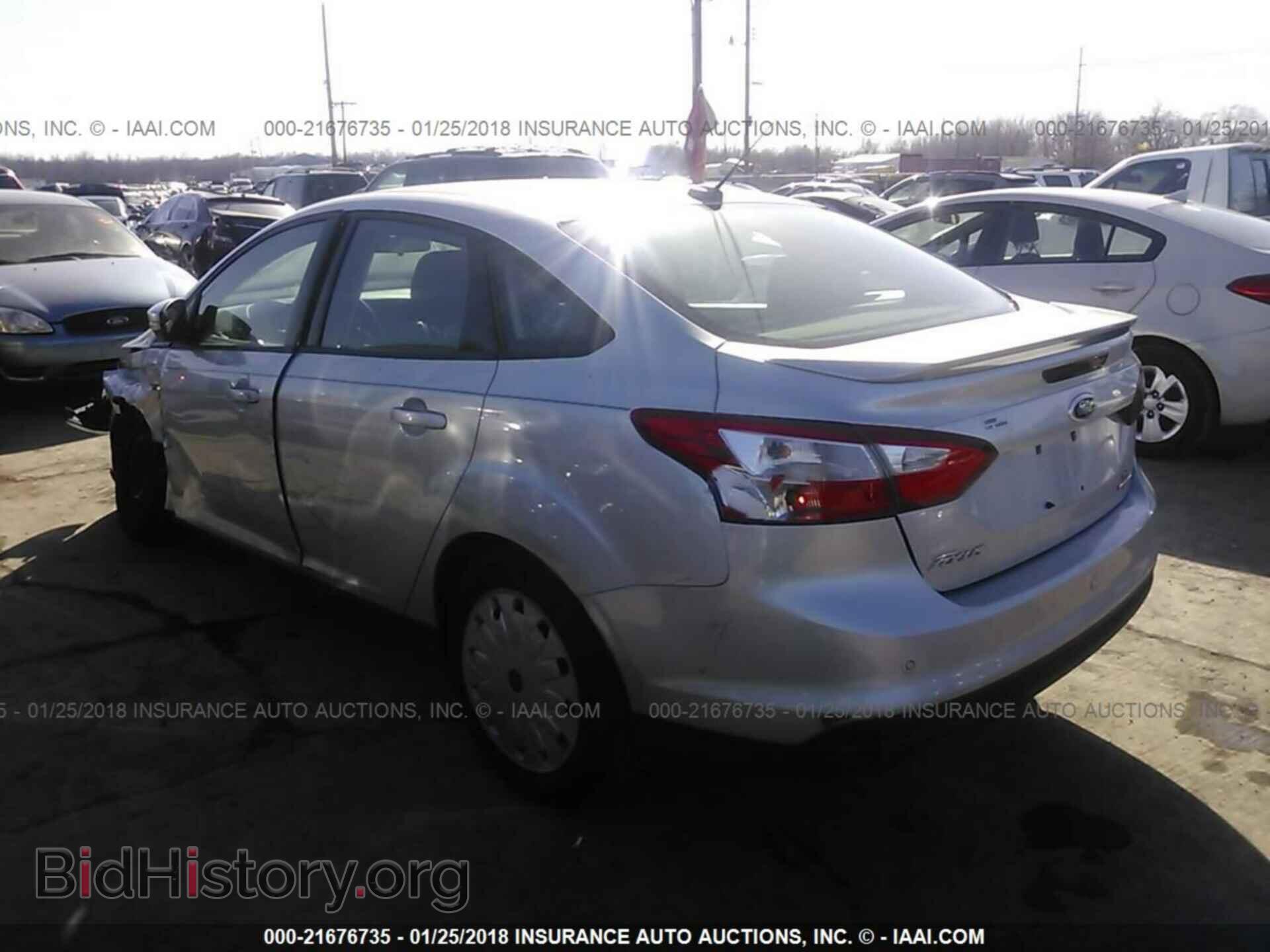 2013 Ford Focus - VIN: 1FADP3F28DL219614 - Photo 3