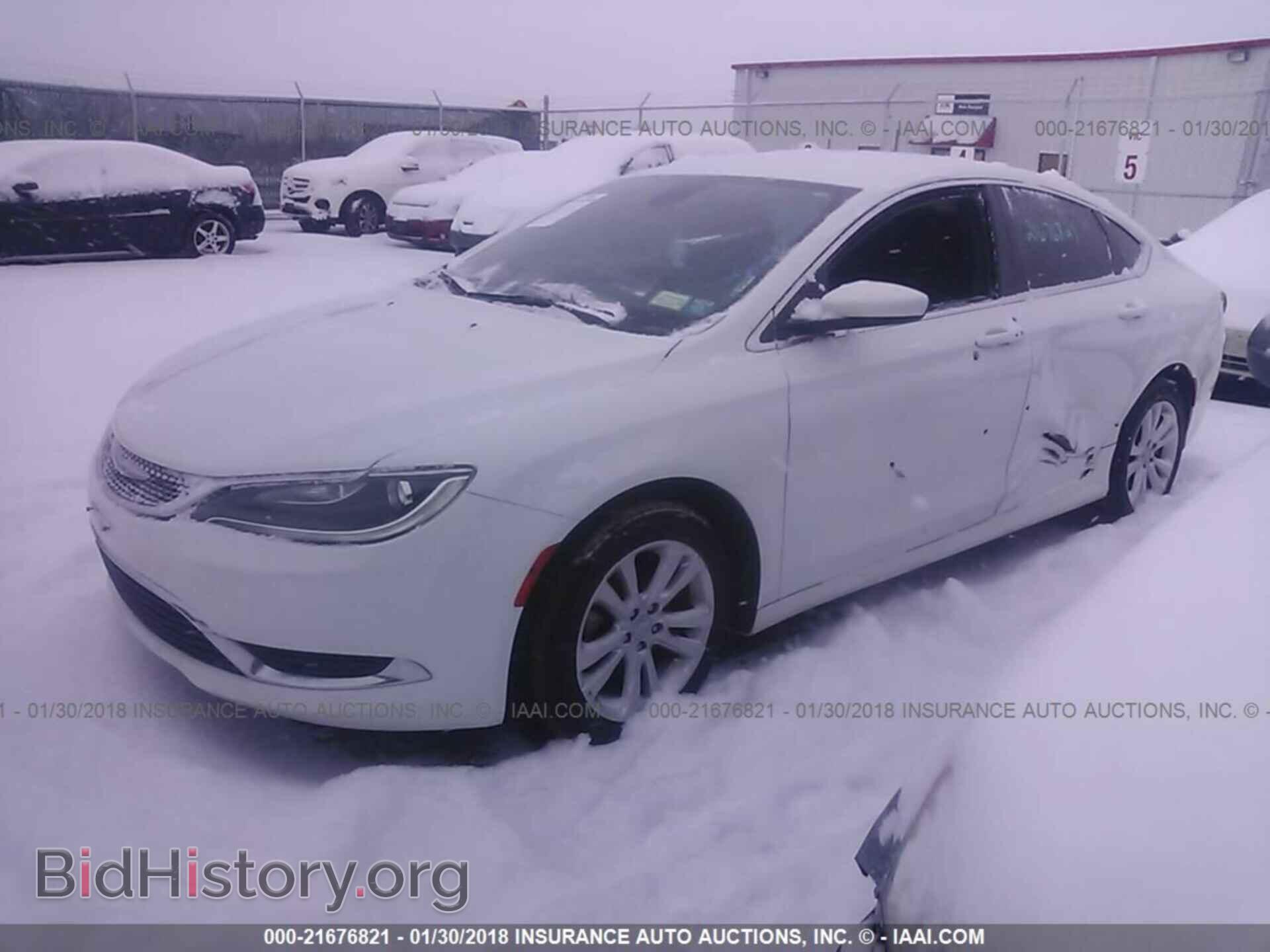 2015 Chrysler 200 - VIN: 1C3CCCAB5FN630621 - Photo 2