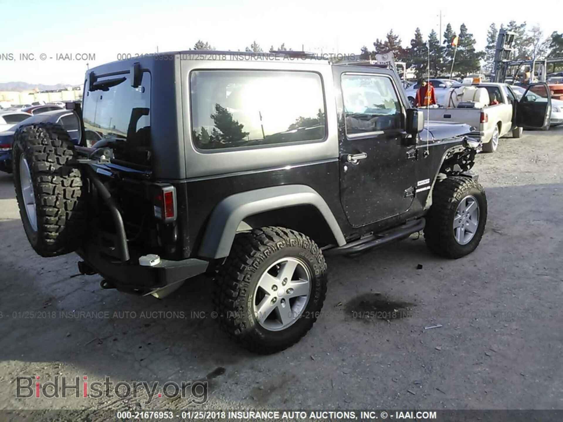 2012 Jeep Wrangler - VIN: 1C4AJWAGXCL175228 - Фото 4
